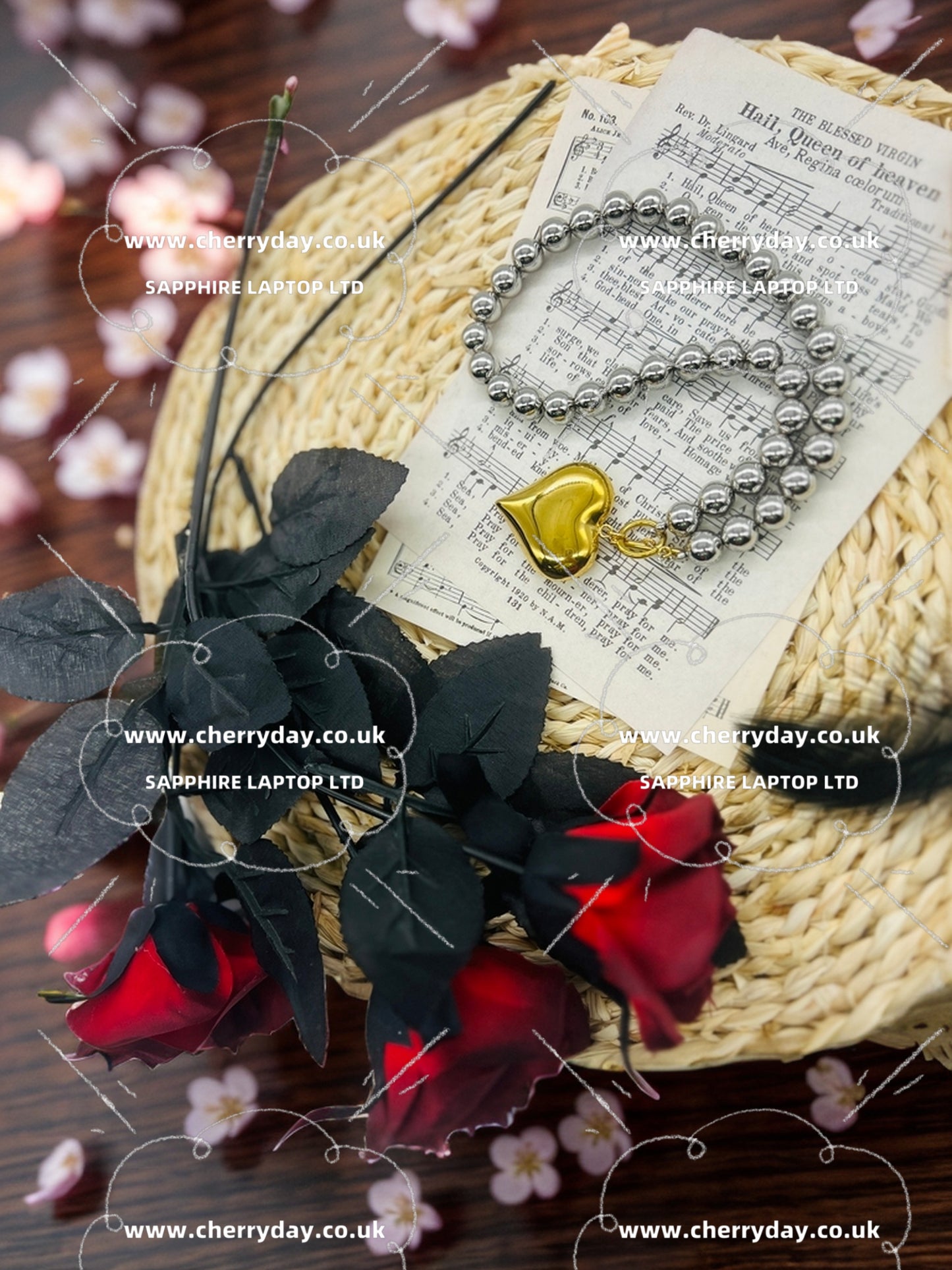 Gold metal love grey pearls necklace