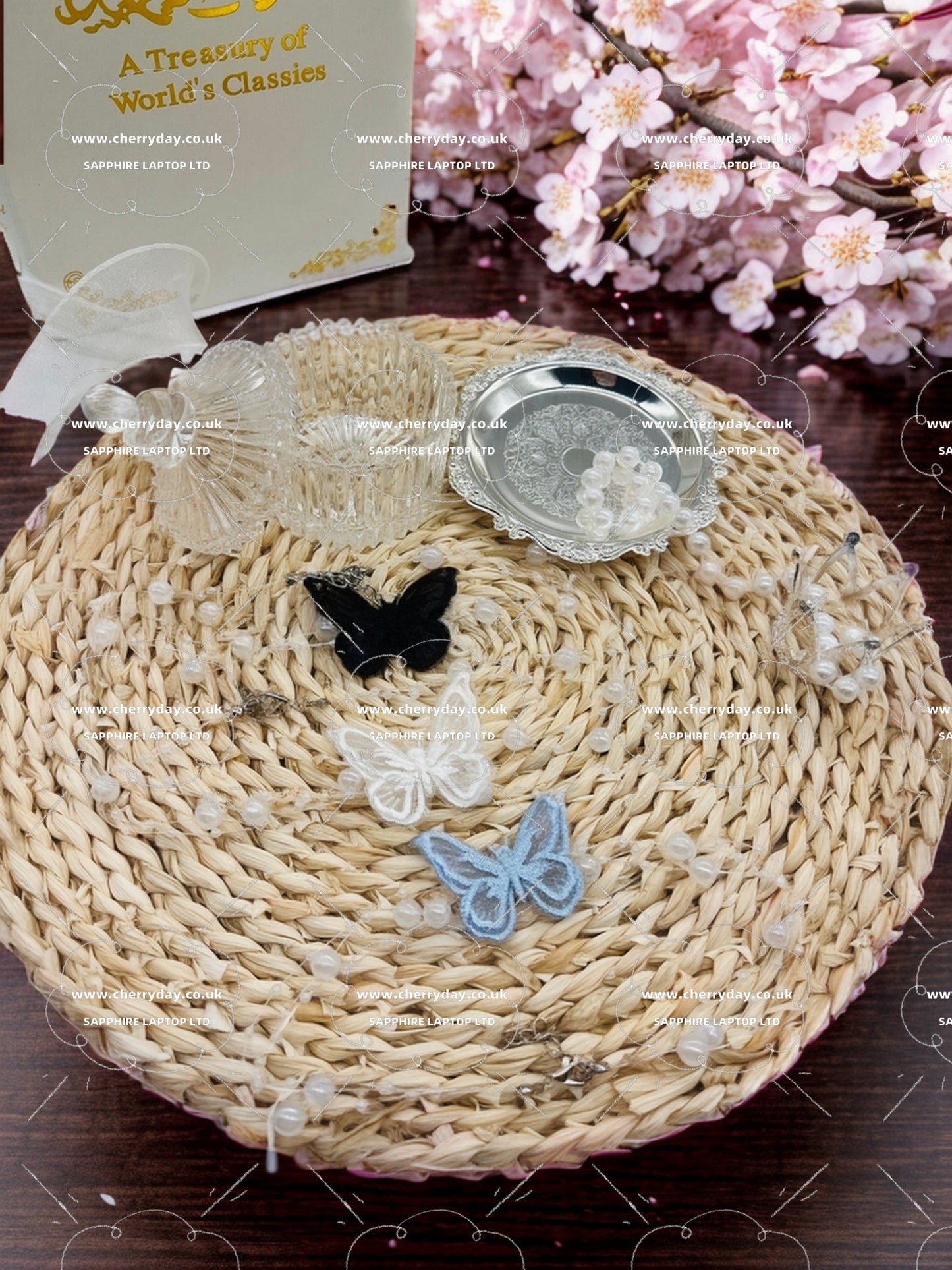 Butterfly pearl string necklace