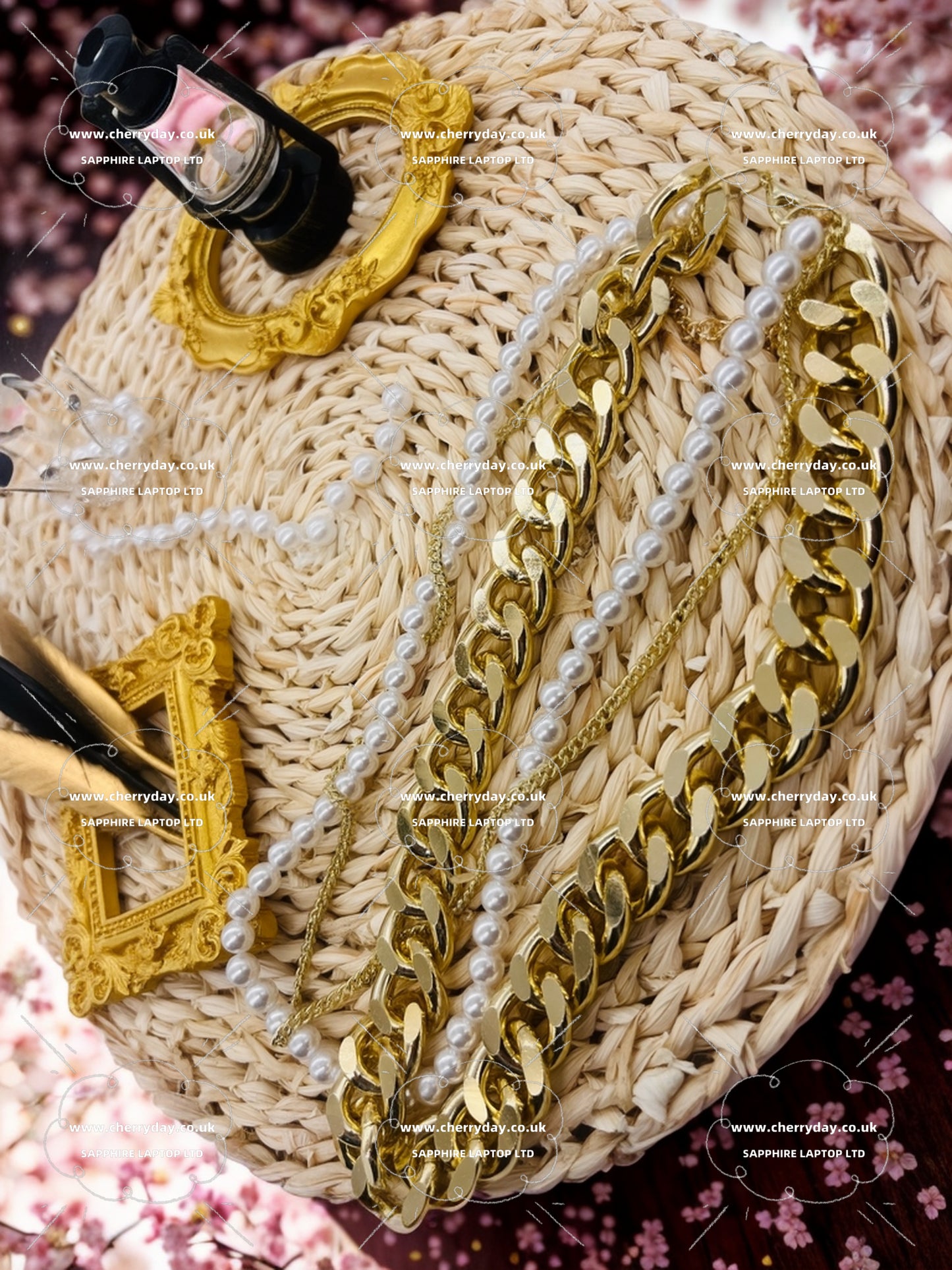 Pearl metal chain multi-layered necklace