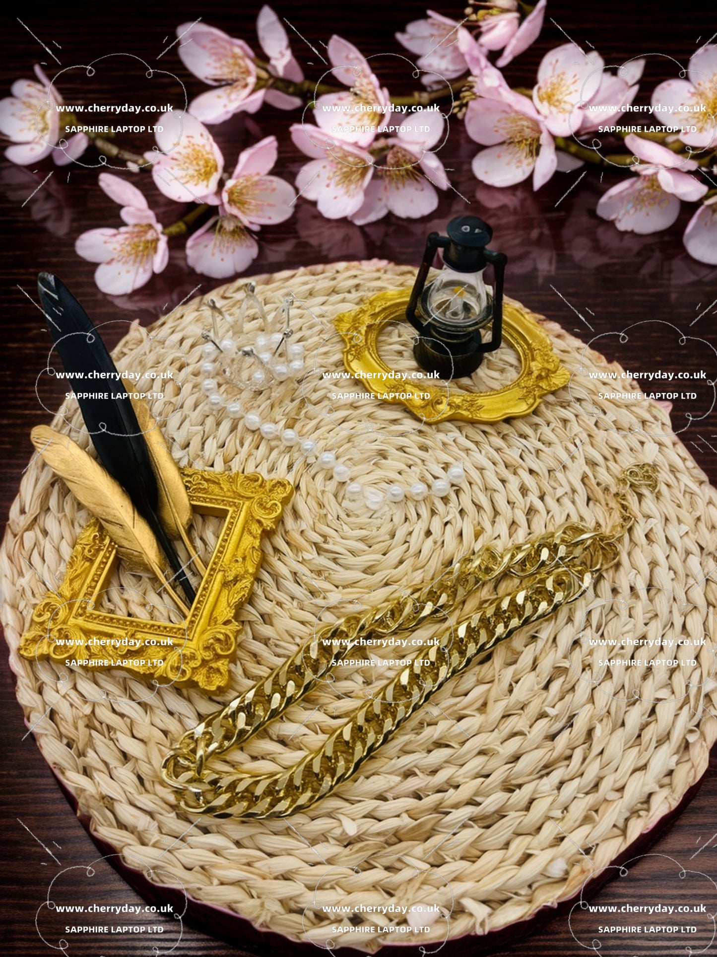 Gold metal chain necklace