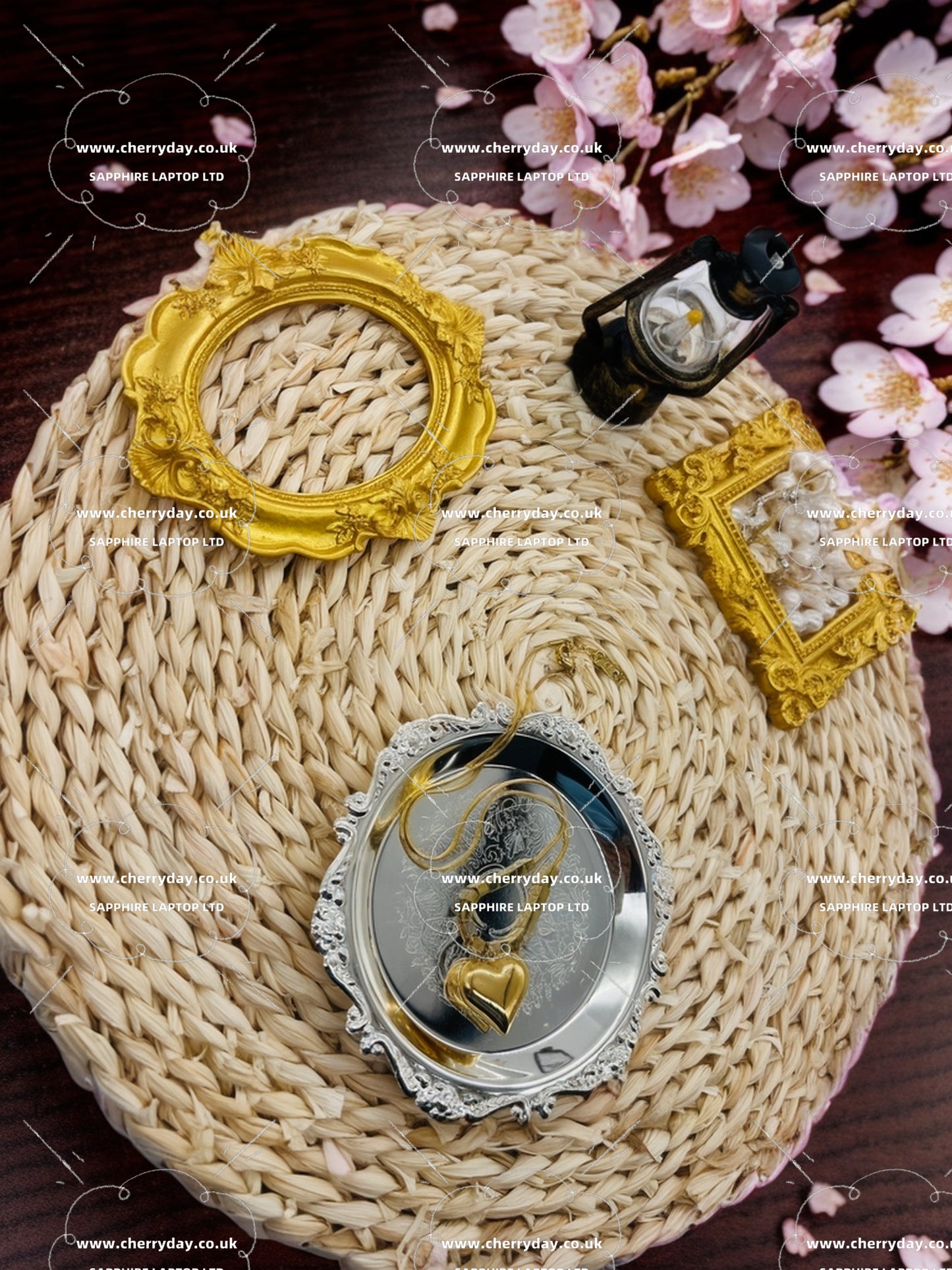 Lovely metal cube chain necklace