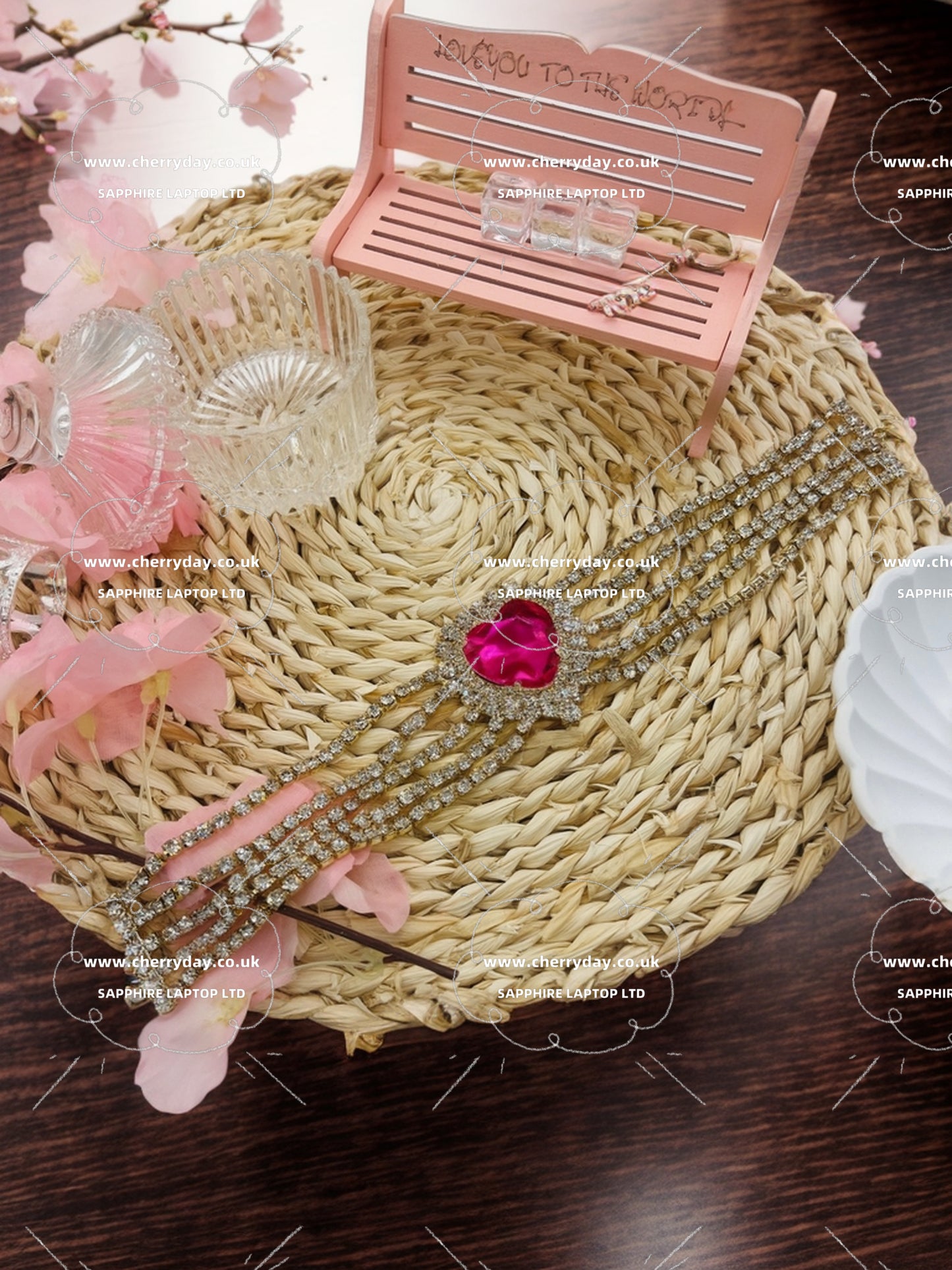 Venus in love rhinestone necklace
