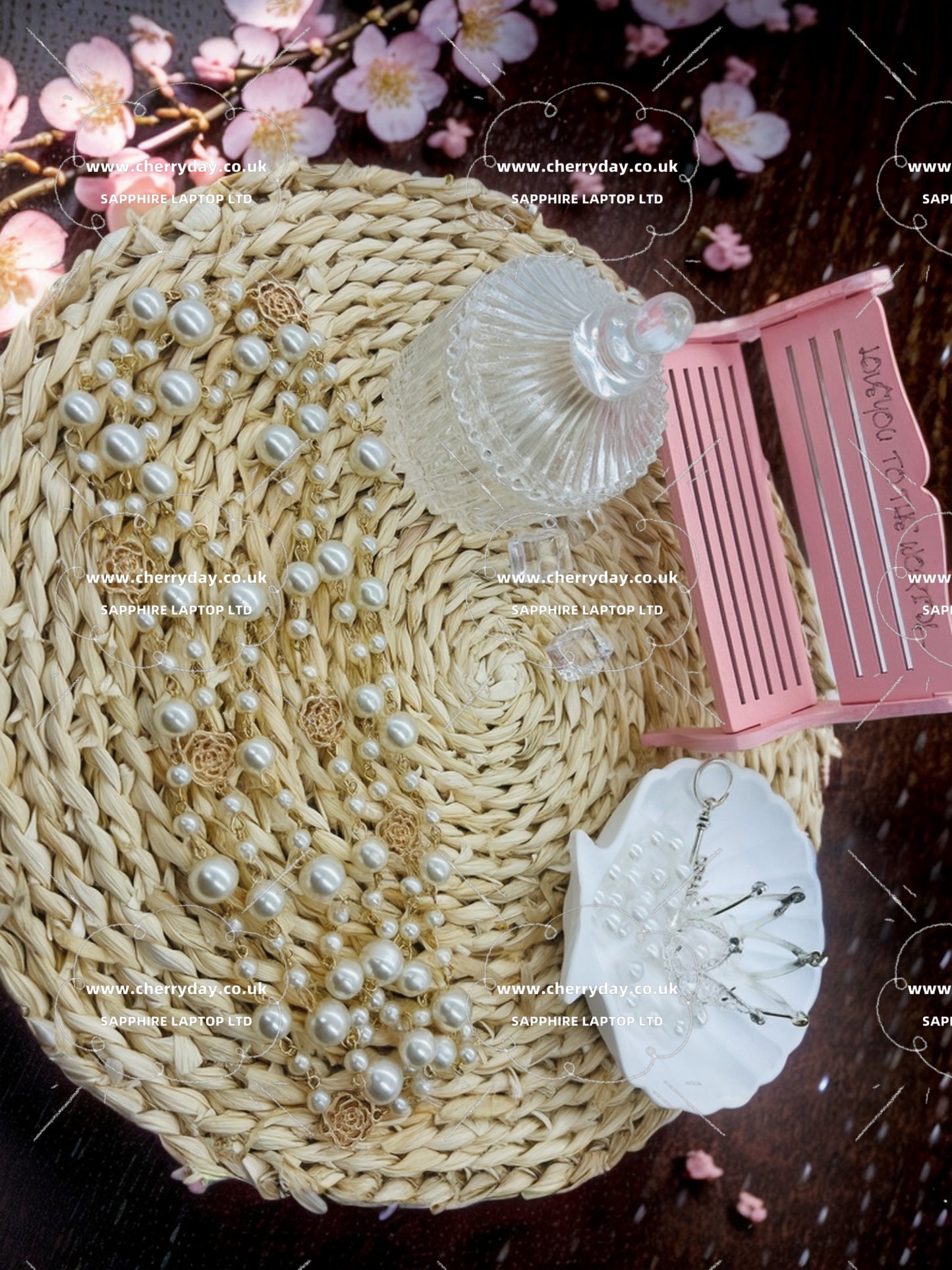 White daisy sweater pearl necklace