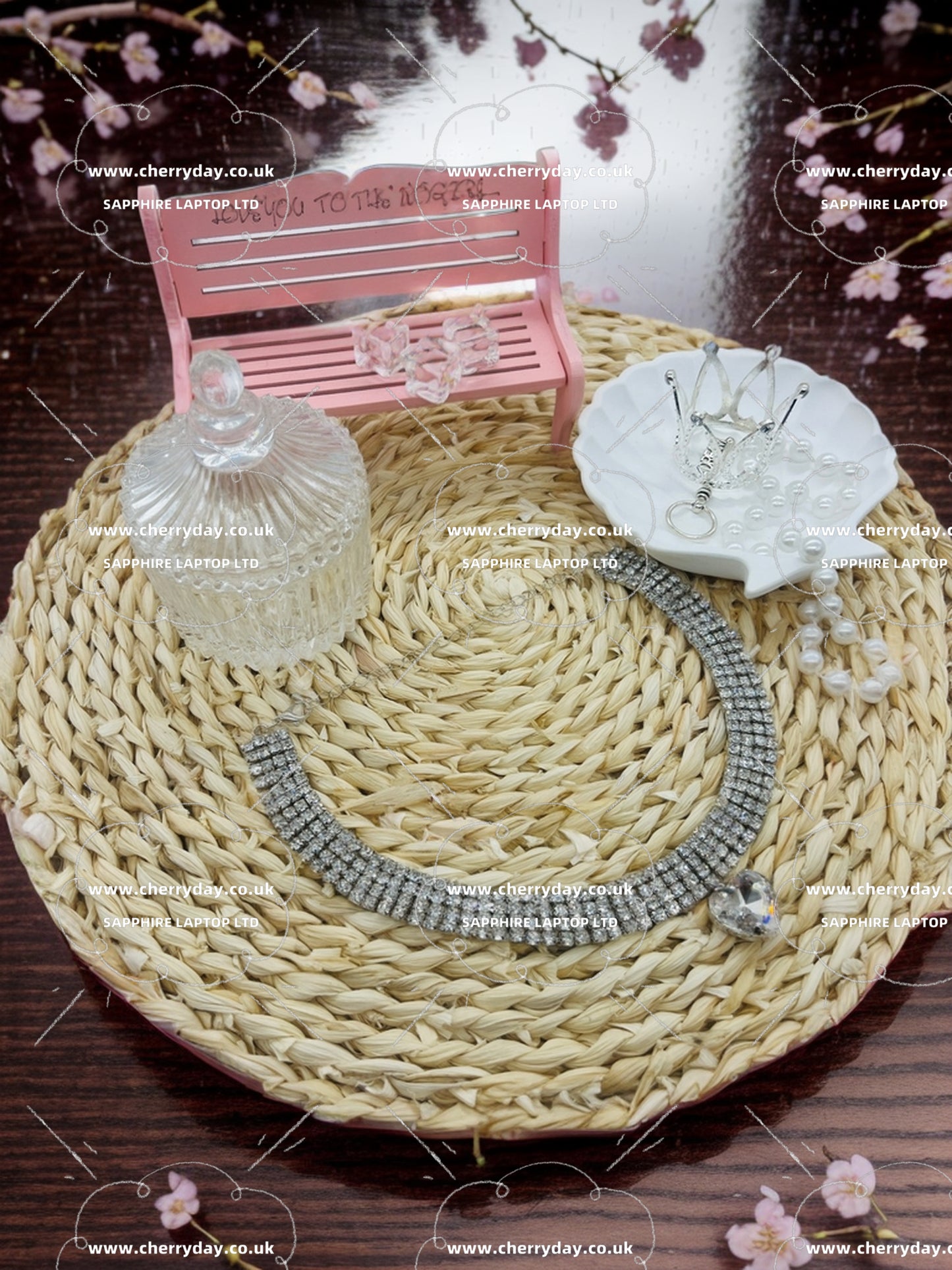 Raindrop rhinestone necklace