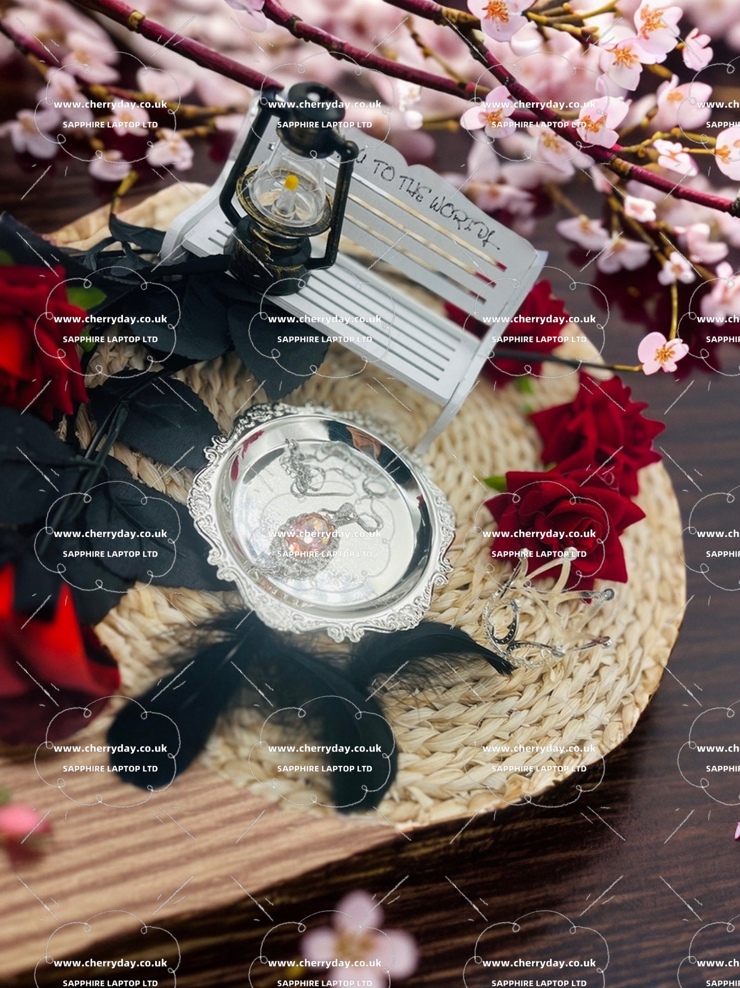 Dream of Maid necklace