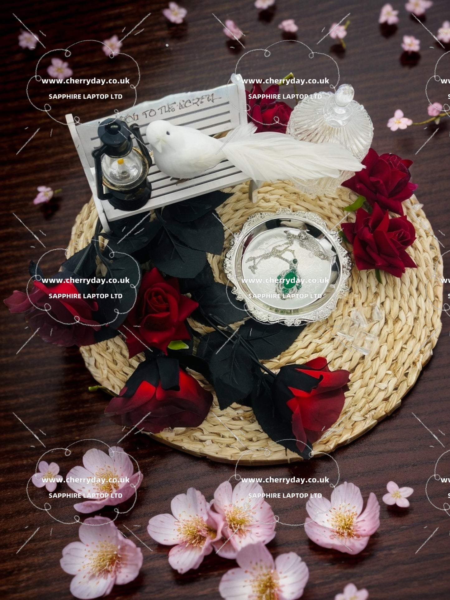 Romance of Paris necklace