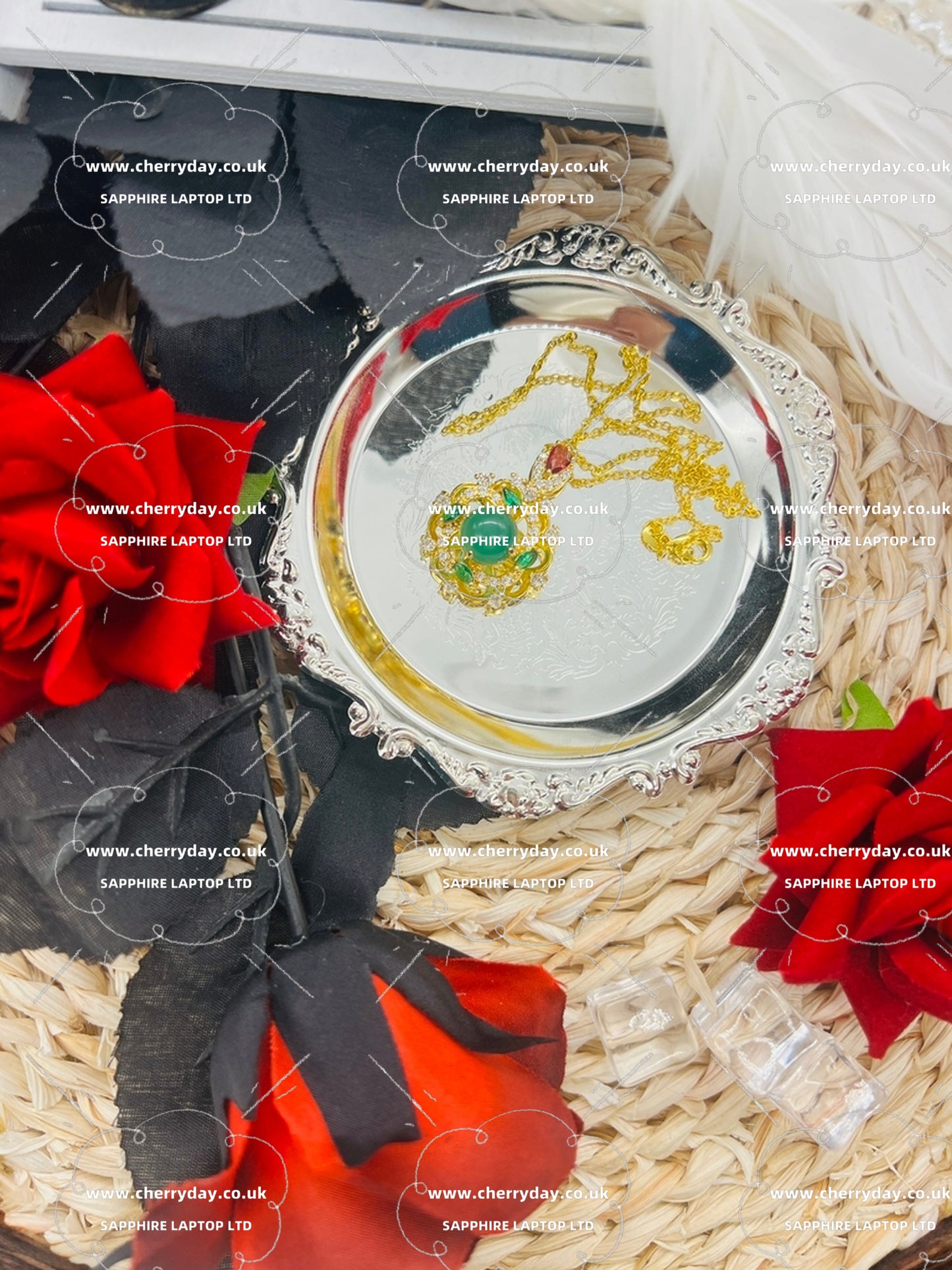 Fortune compass jade necklace