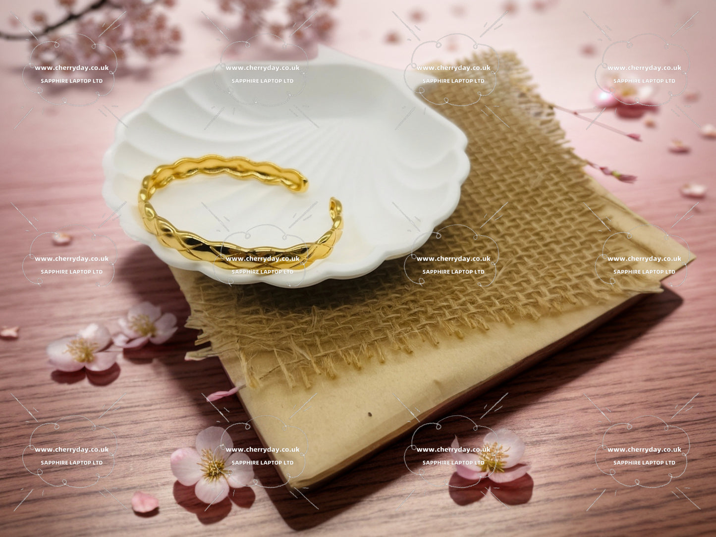 Gold textured bracelet
