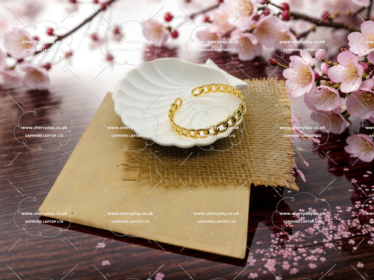 Gold sprockets bracelet