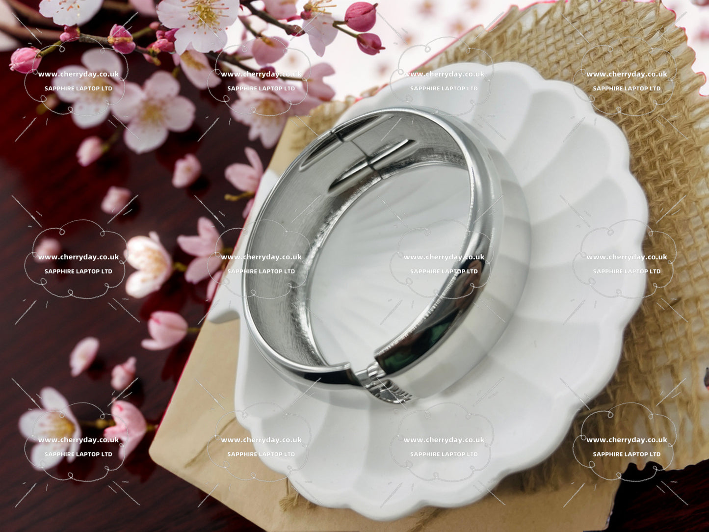 Silver round chunky bracelet