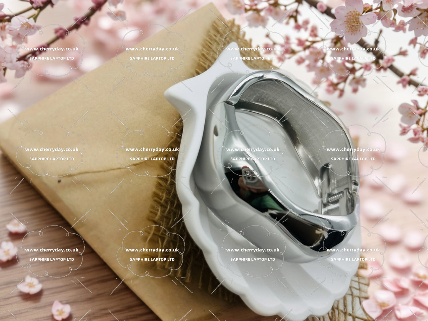 Silver chunky streamline bracelet