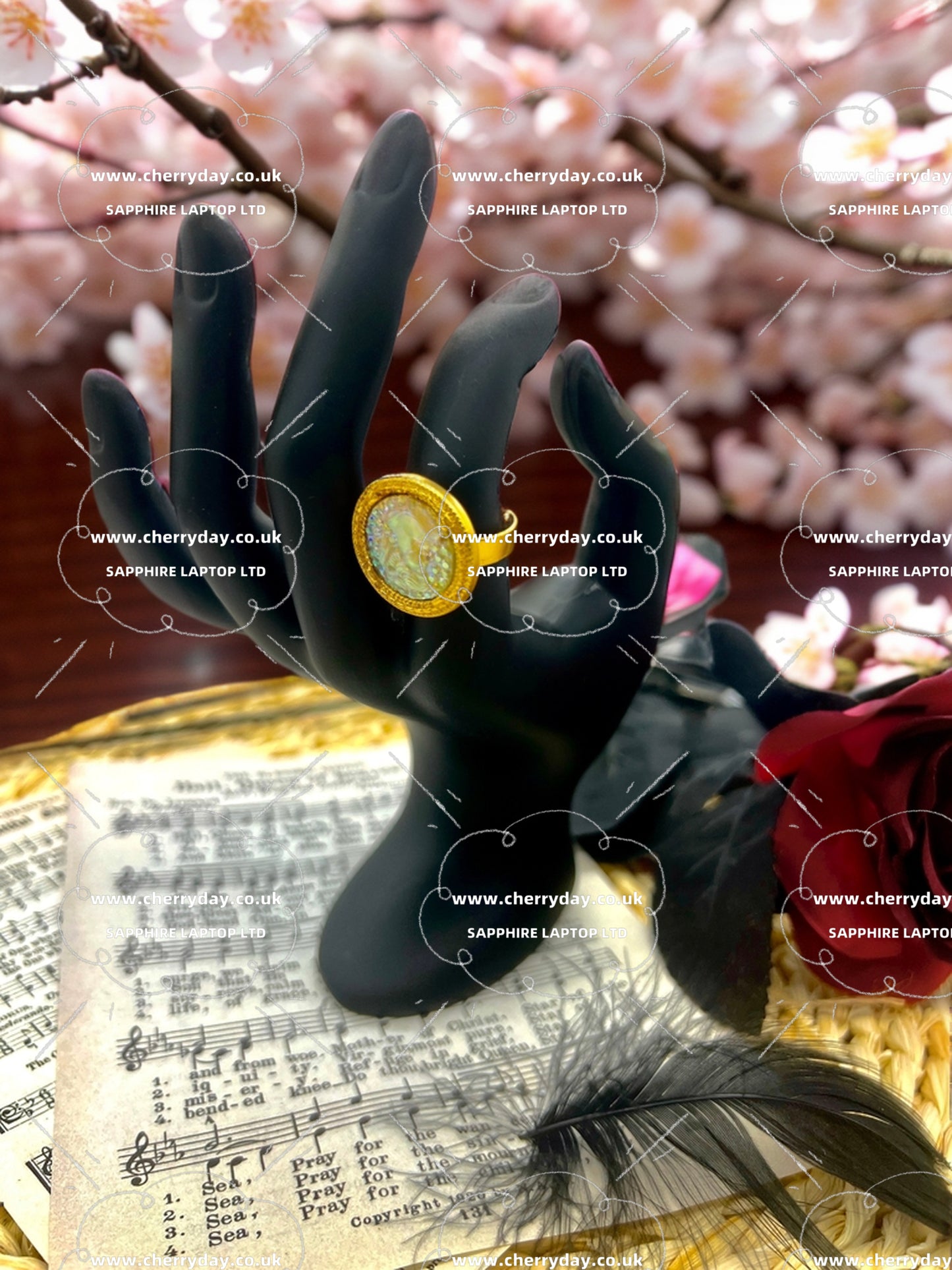 Impression of Rome vintage ring