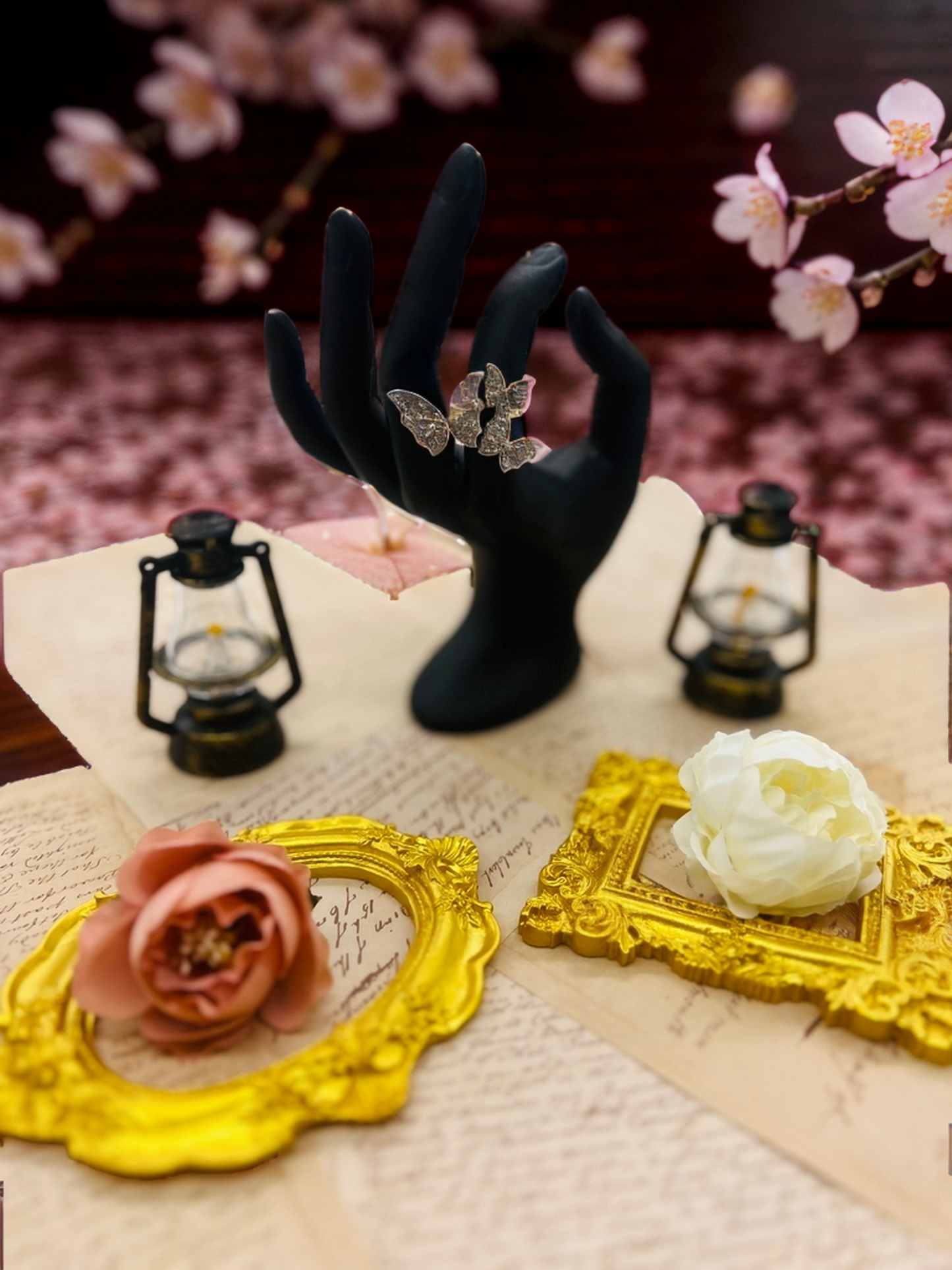 Butterfly ring for three butterflies