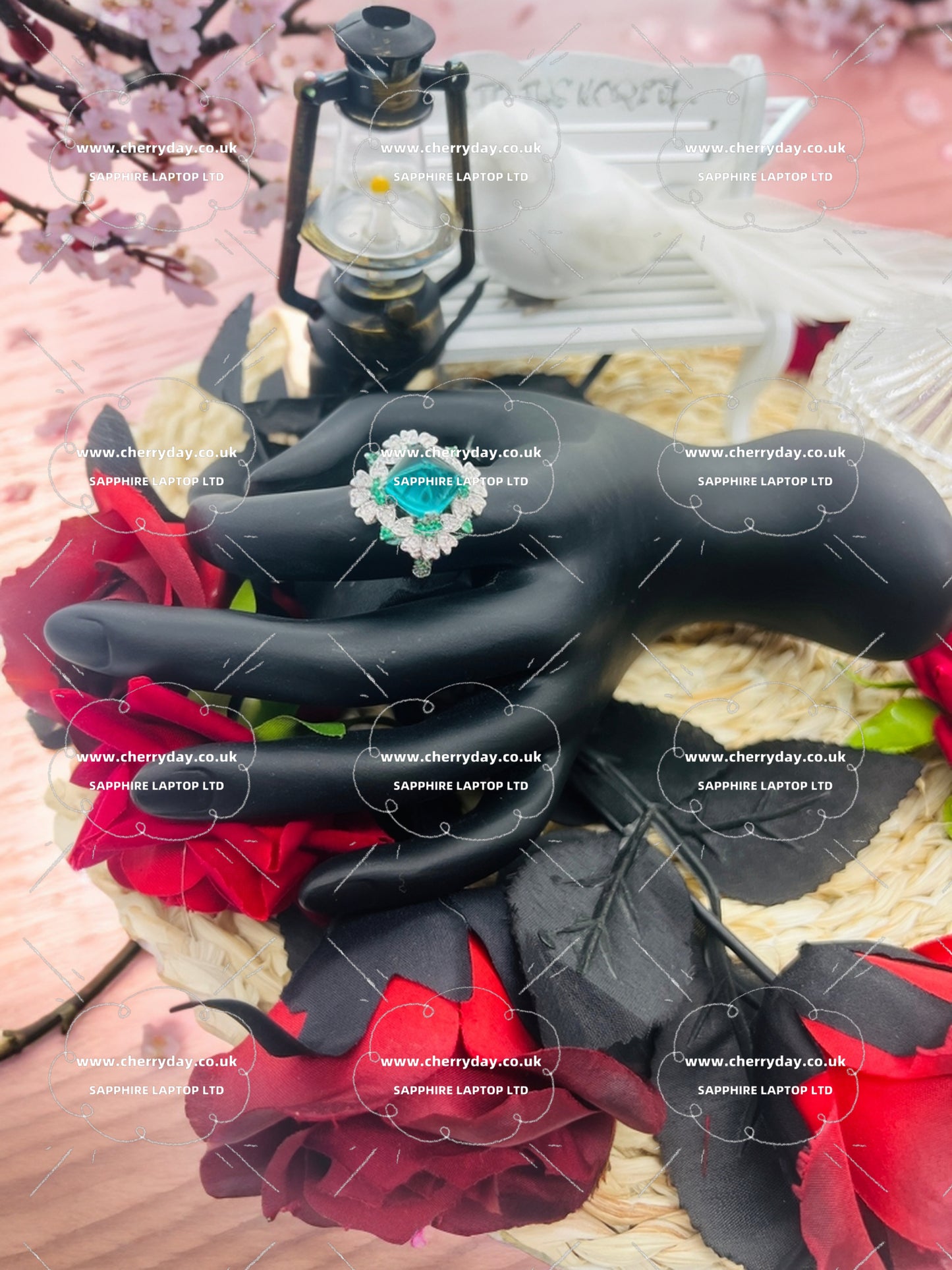 Lake green jade quadrangle ribbon ring