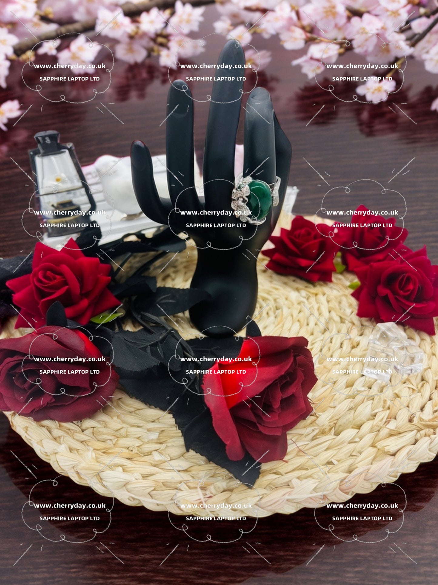 Half-make-up halcyon ring