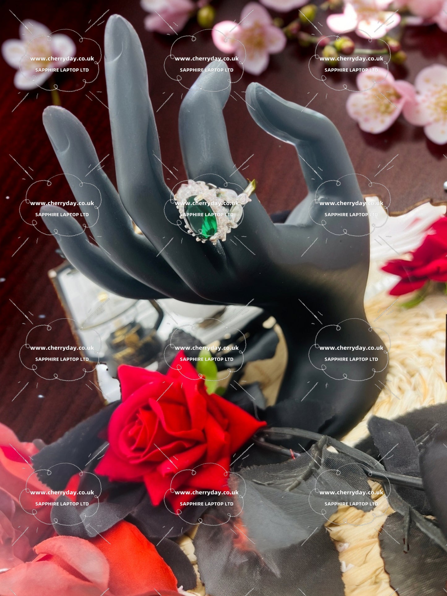 Emerald of Wisdom ring