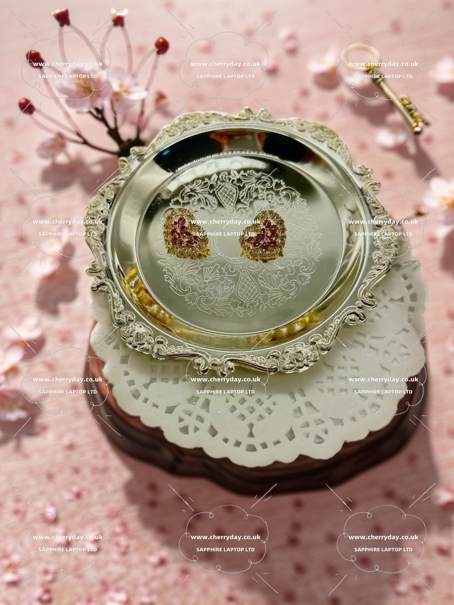 The heart of Athena earrings