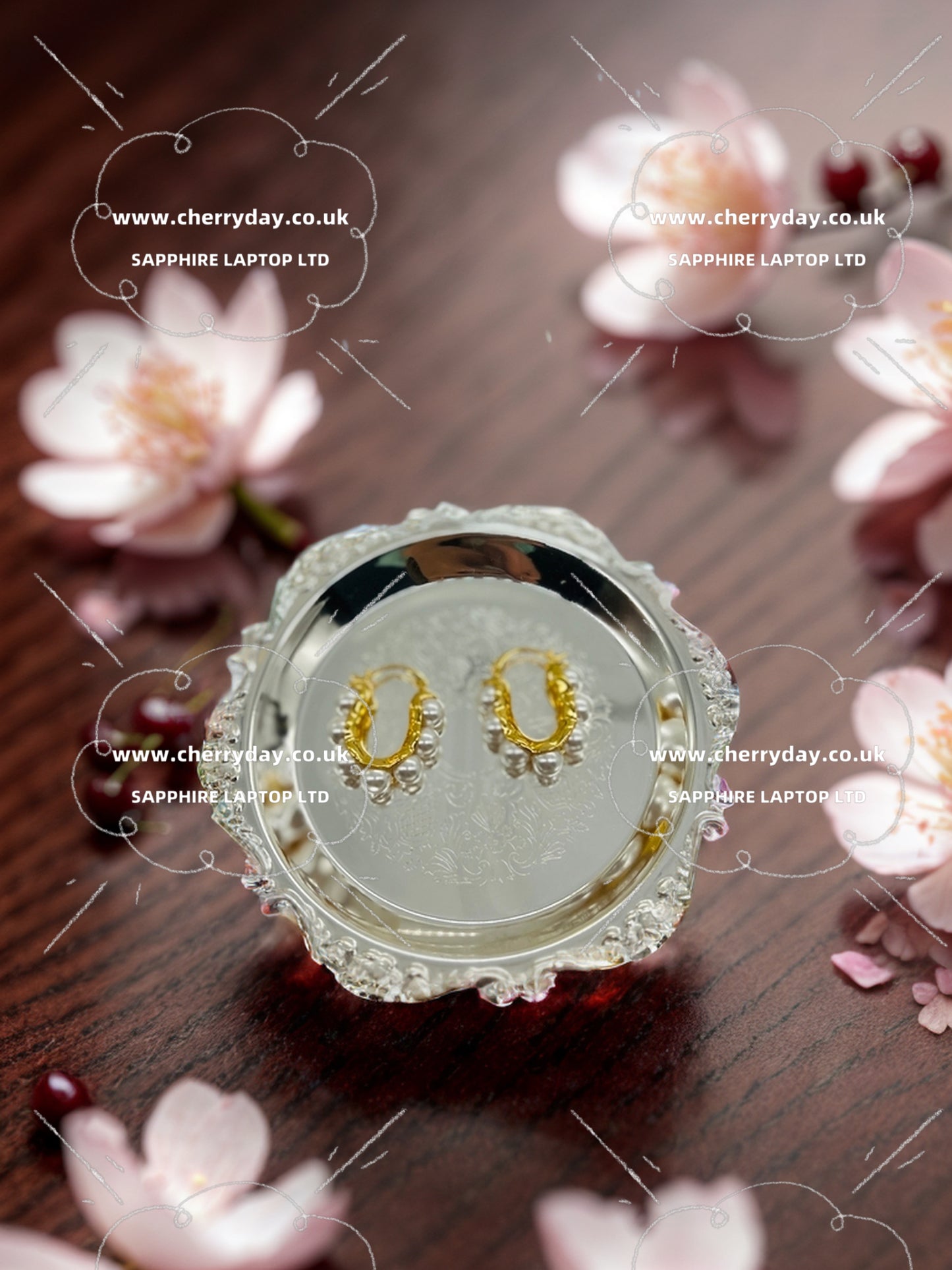 Gold square hoop earrings with pearls inlaid