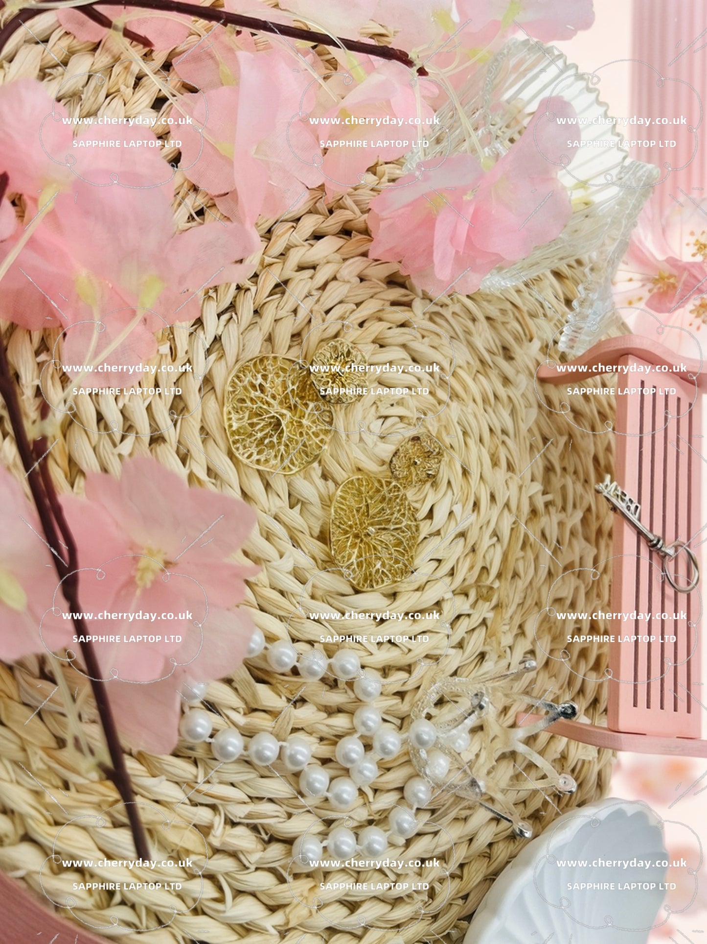 Gold round leaves earrings