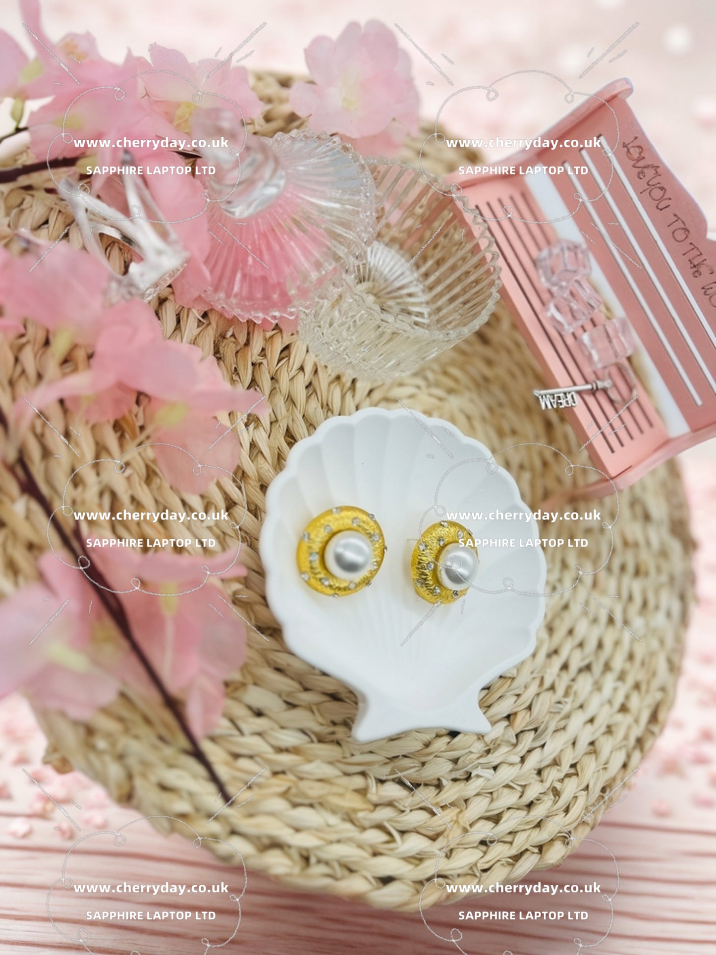 Thetis fairy tale pearl earrings