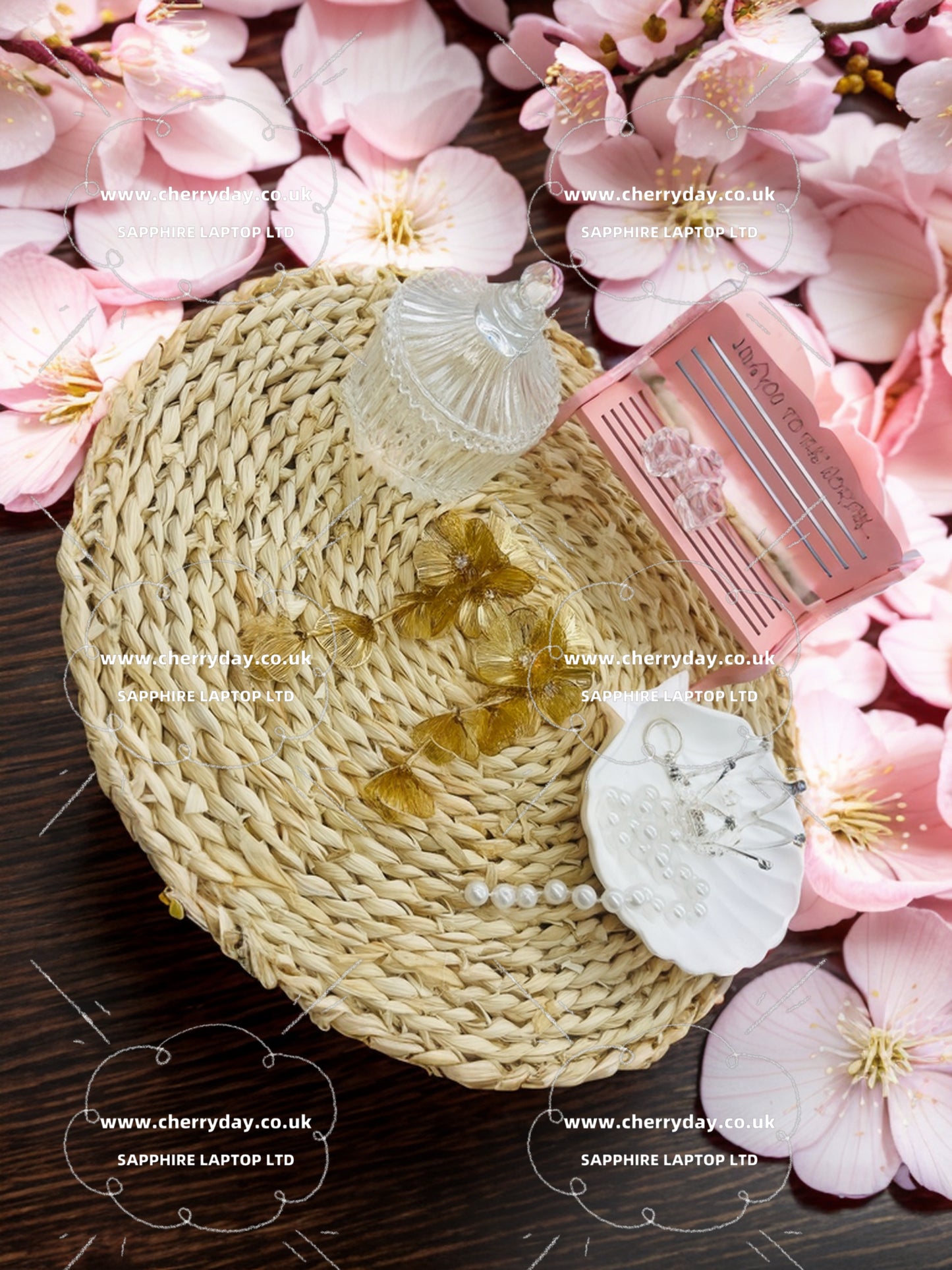 Gold gerbera earrings