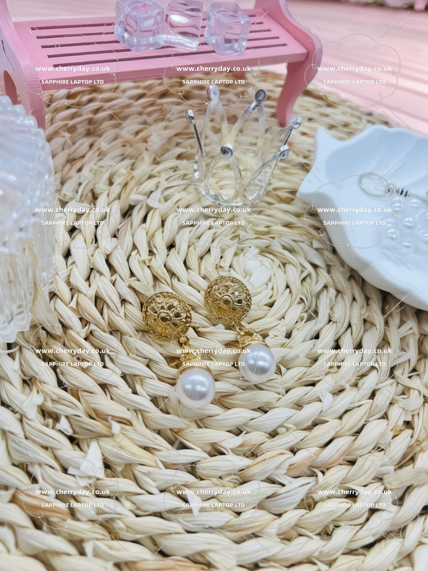 Flower totem pearl earrings