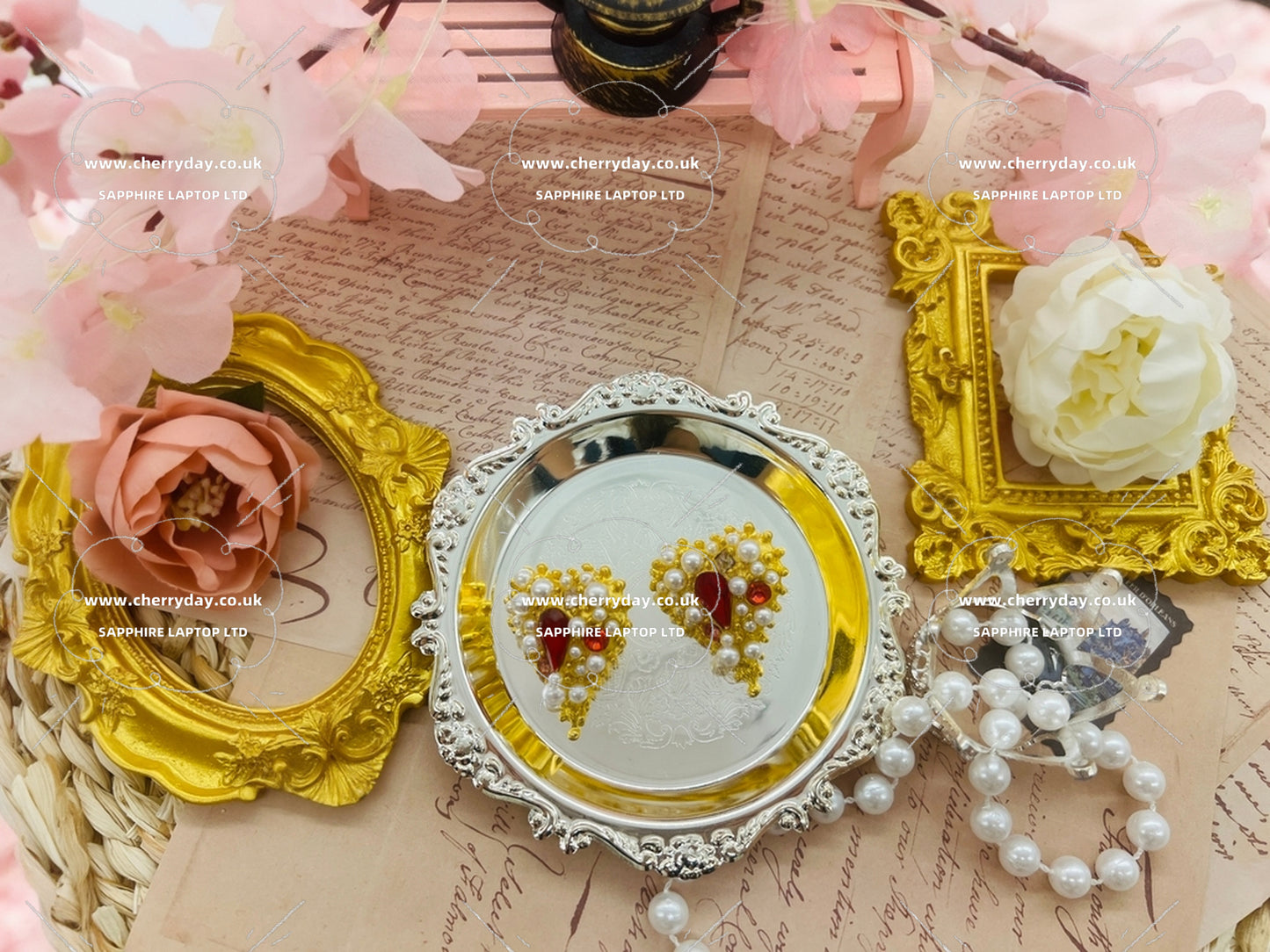 European vintage heart diamonds inlaid earrings
