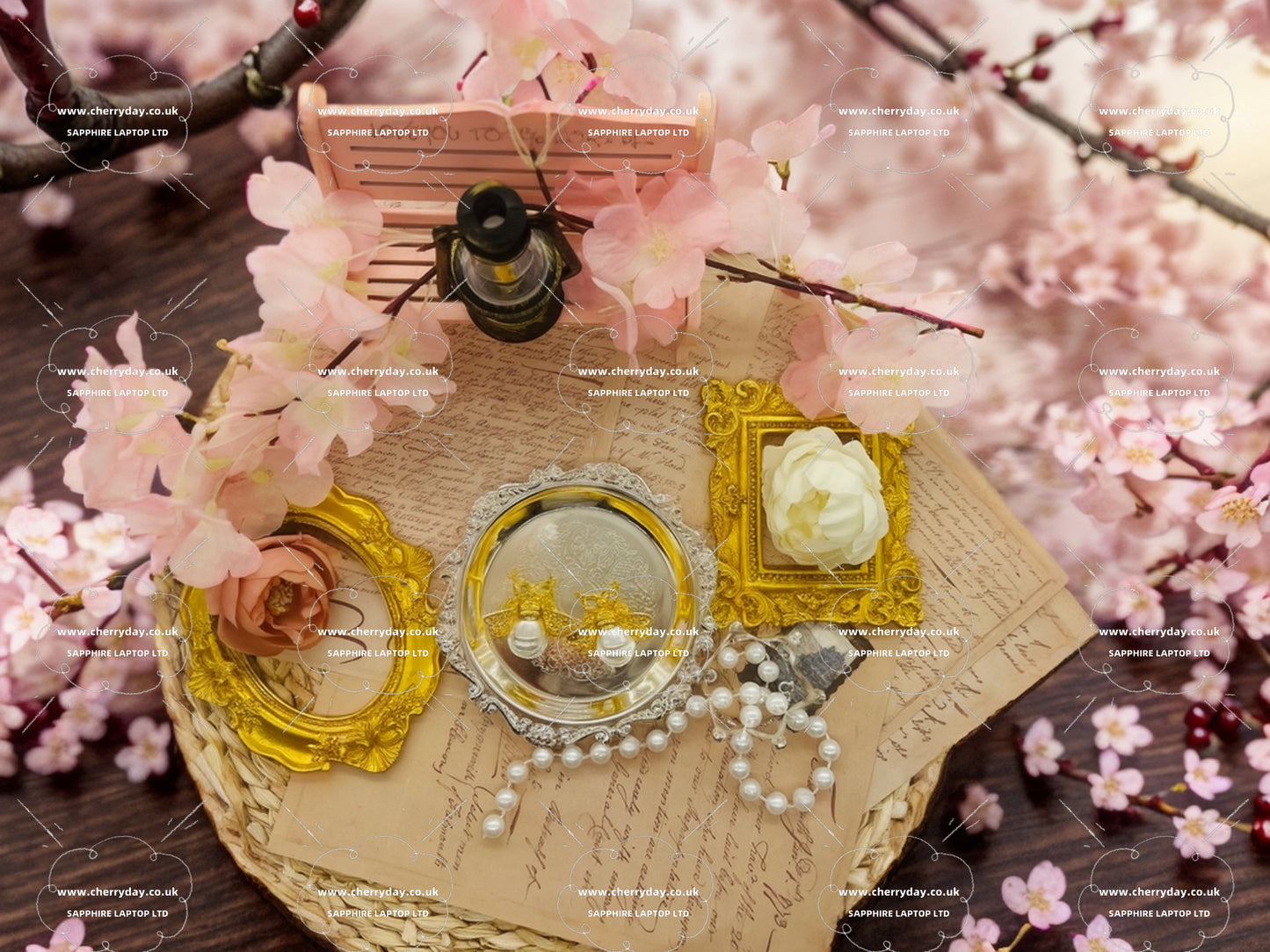Gold bee pearl earrings