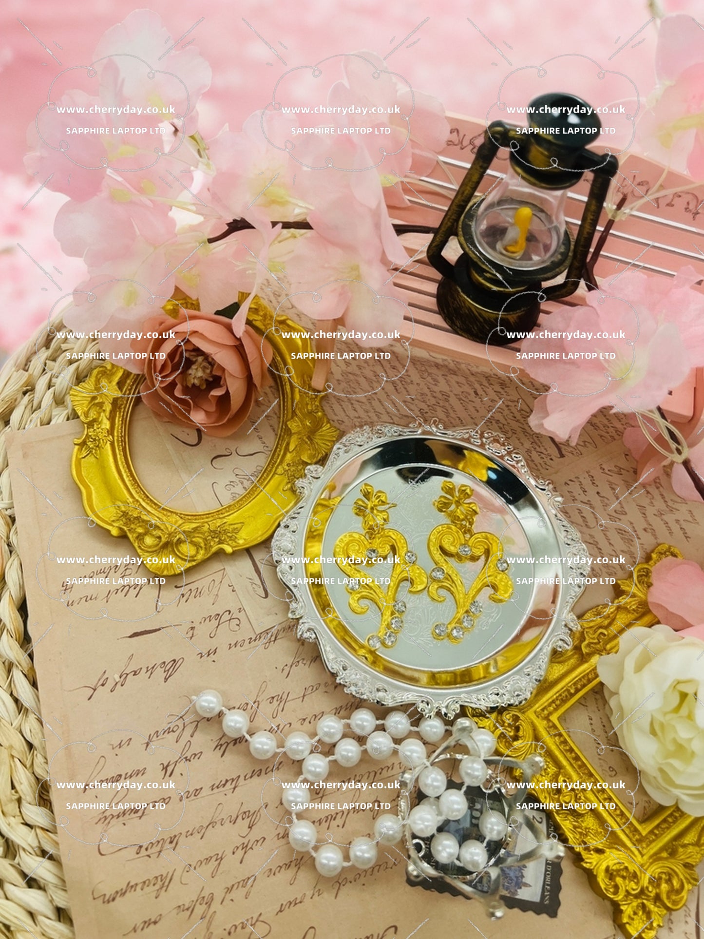Cupid bow's shootting heart vintage earrings