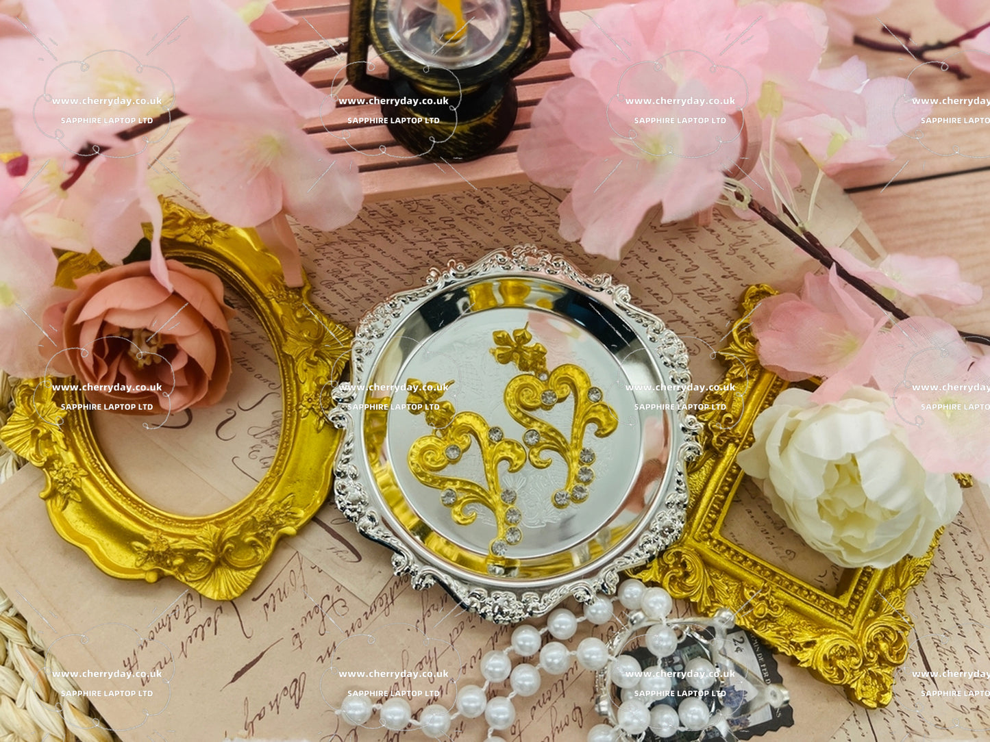 Cupid bow's shootting heart vintage earrings