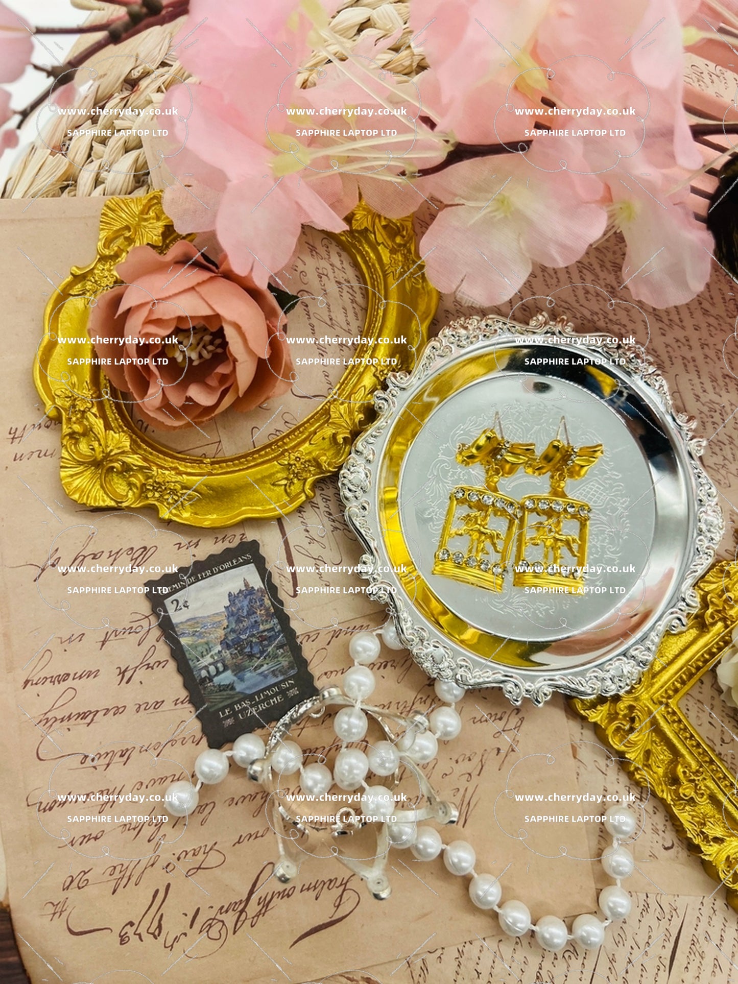Gold Knight for ladies vintage earrings