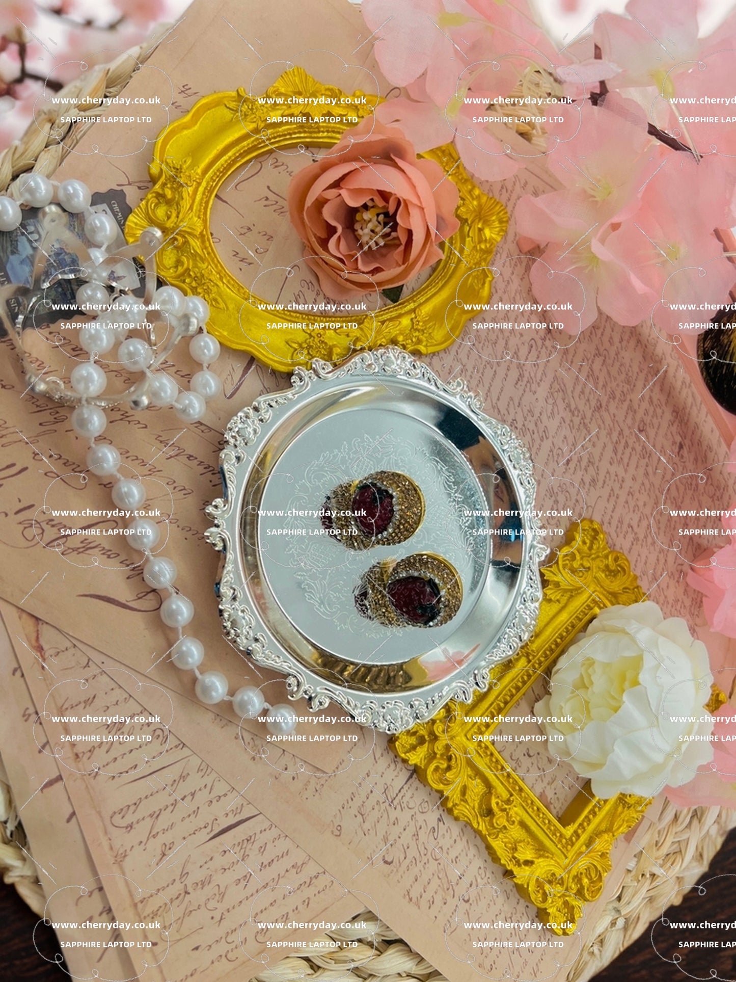 Venice dates vintage earrings