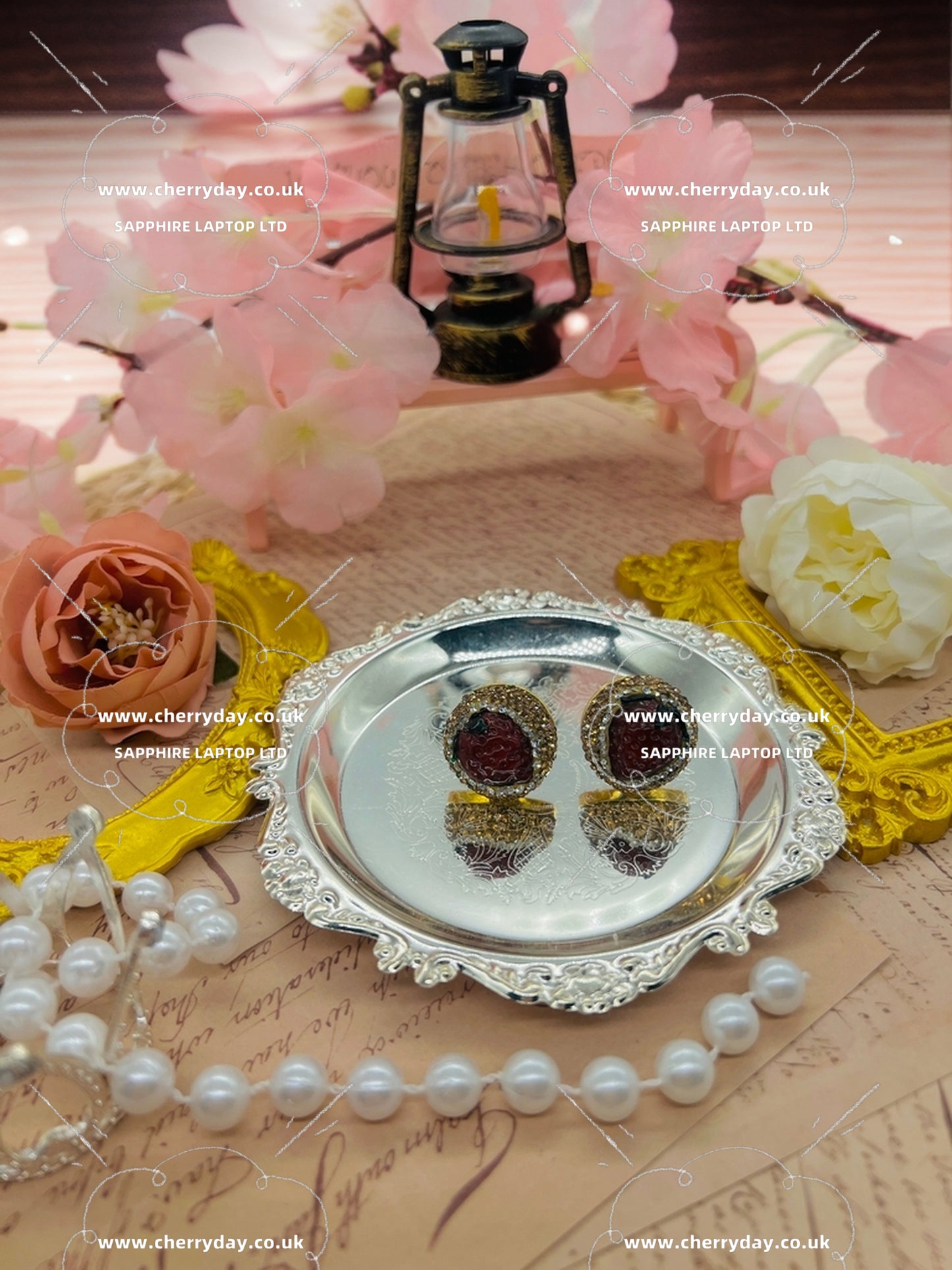 Venice dates vintage earrings