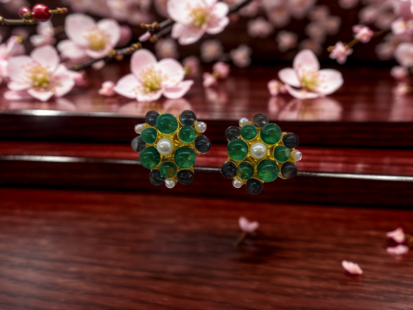 Green beads flowers vintage earrings