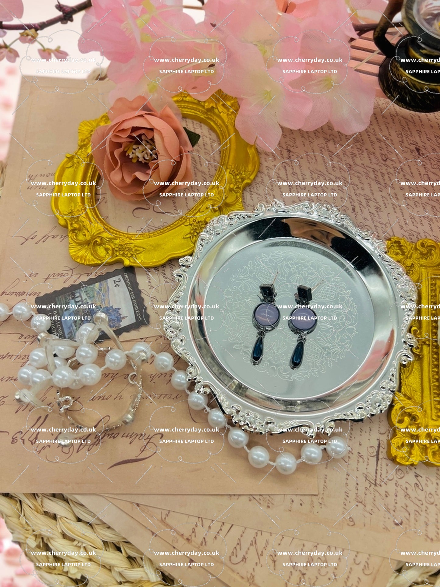 Purple mood earrings