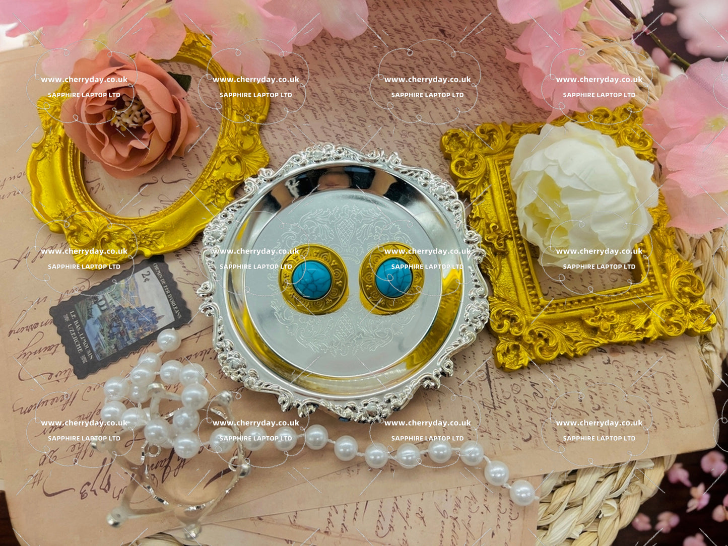 Turquoise badge vintage earrings