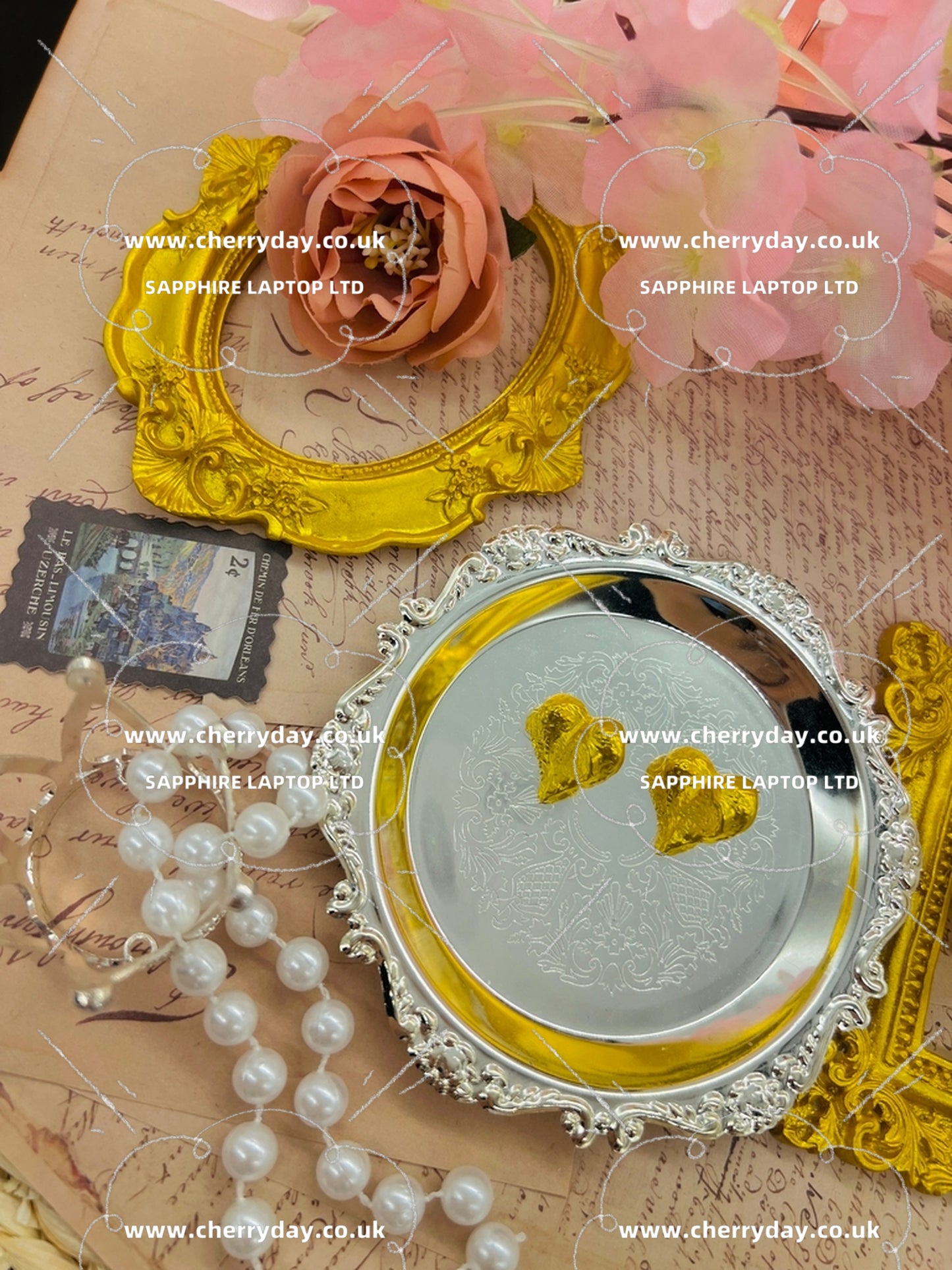 Gold love vintage earrings