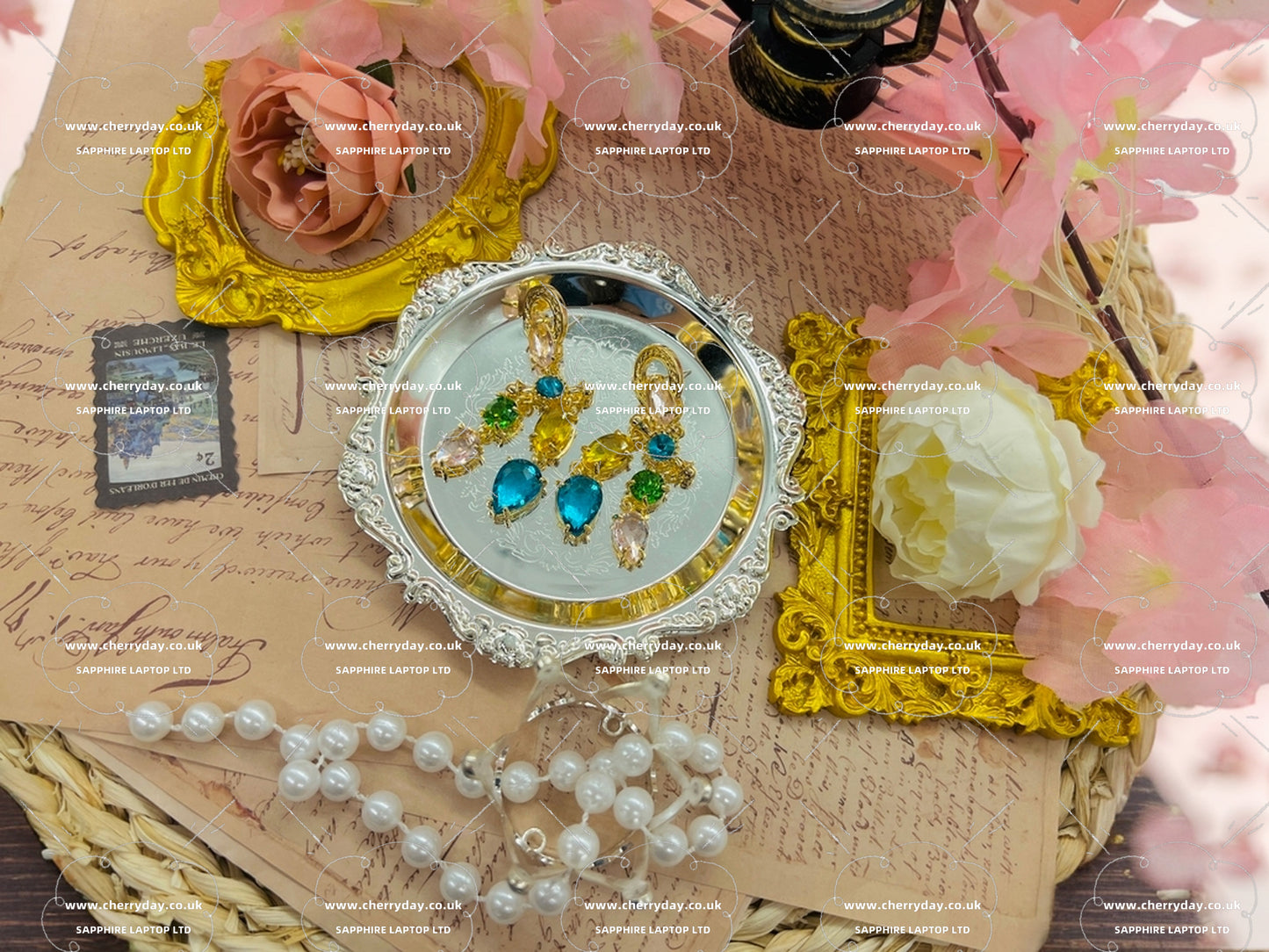 Tears of Venus vintage earrings