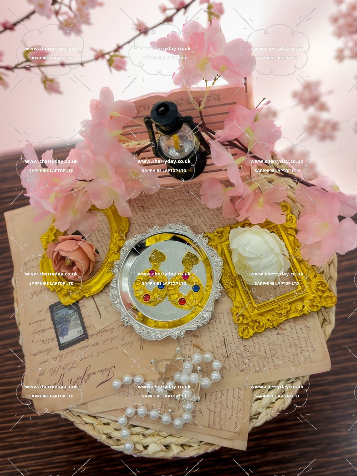 Sweetie biscuit vintage earrings