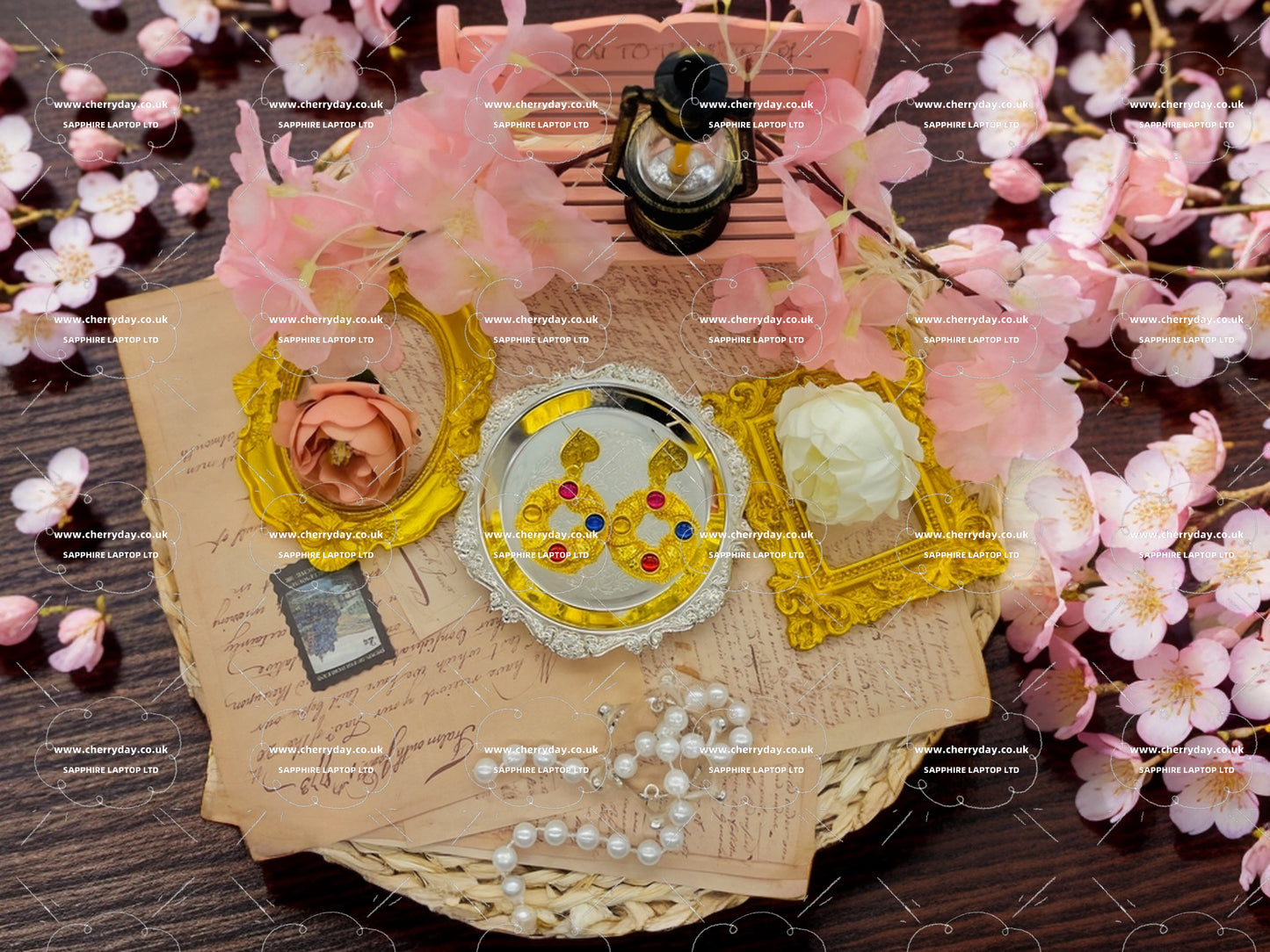 Sweetie biscuit vintage earrings
