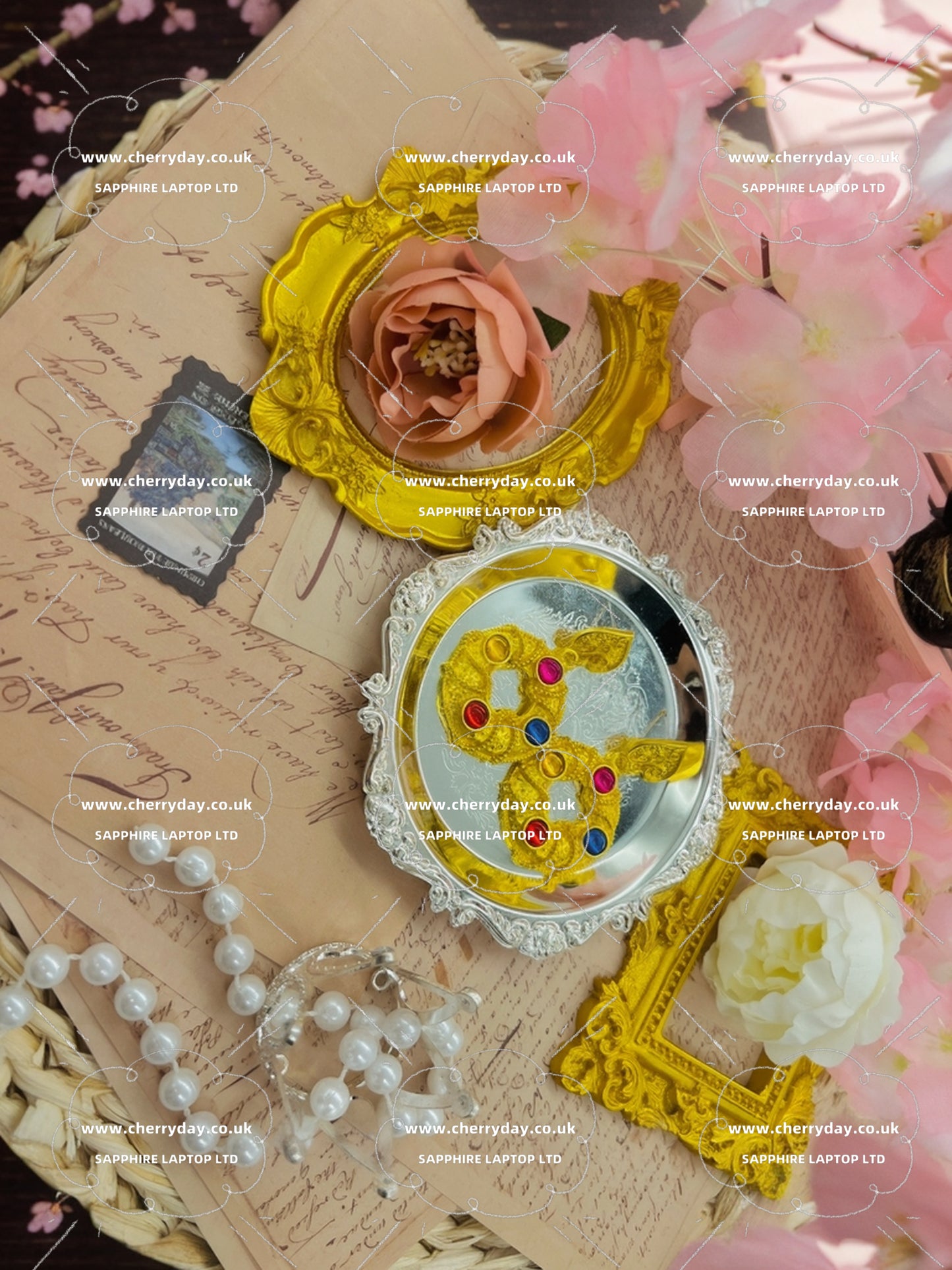 Sweetie biscuit vintage earrings