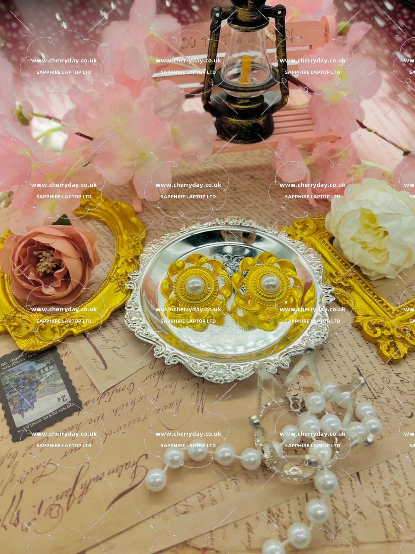 Gold openwork sunflowers vintage earrings