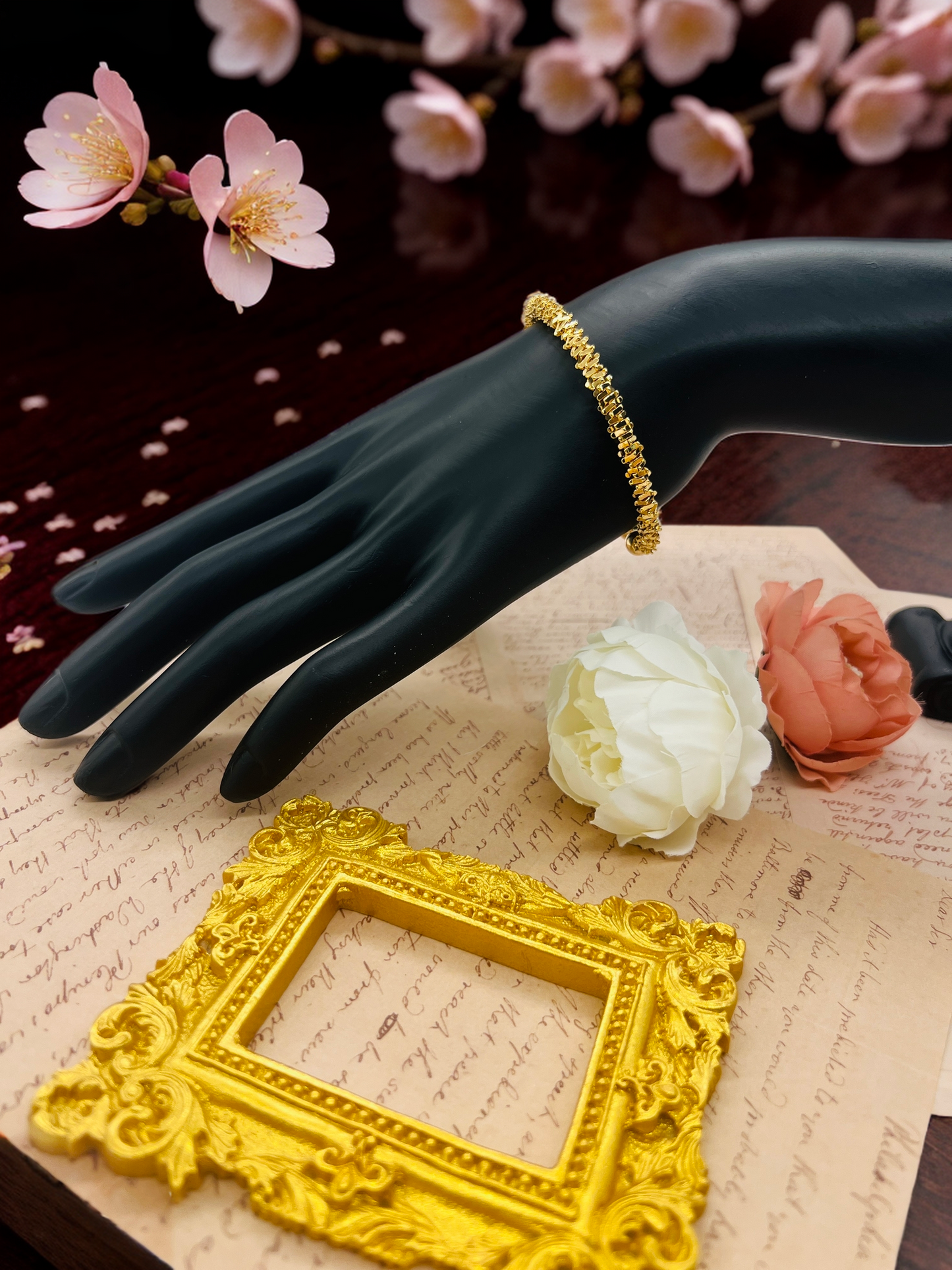 Gold wheat spike bracelet