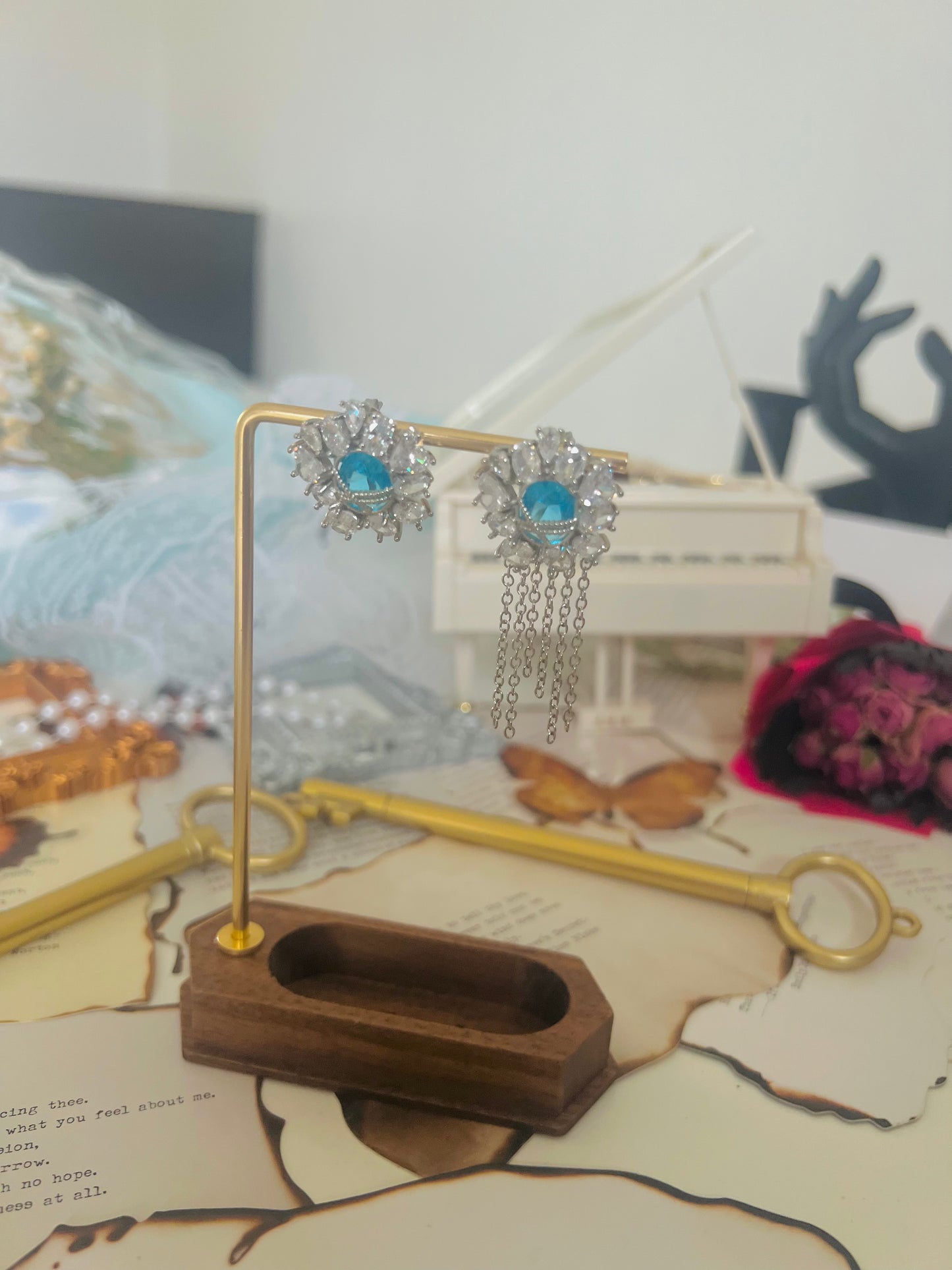 Earrings 010