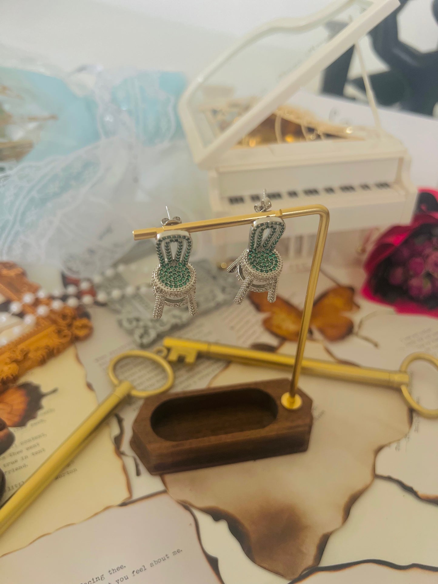 Earrings 011