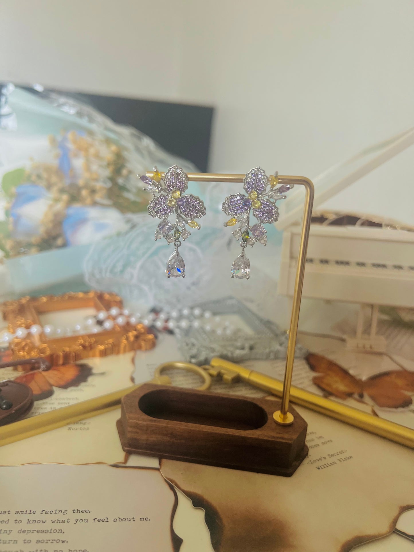 Earrings 013