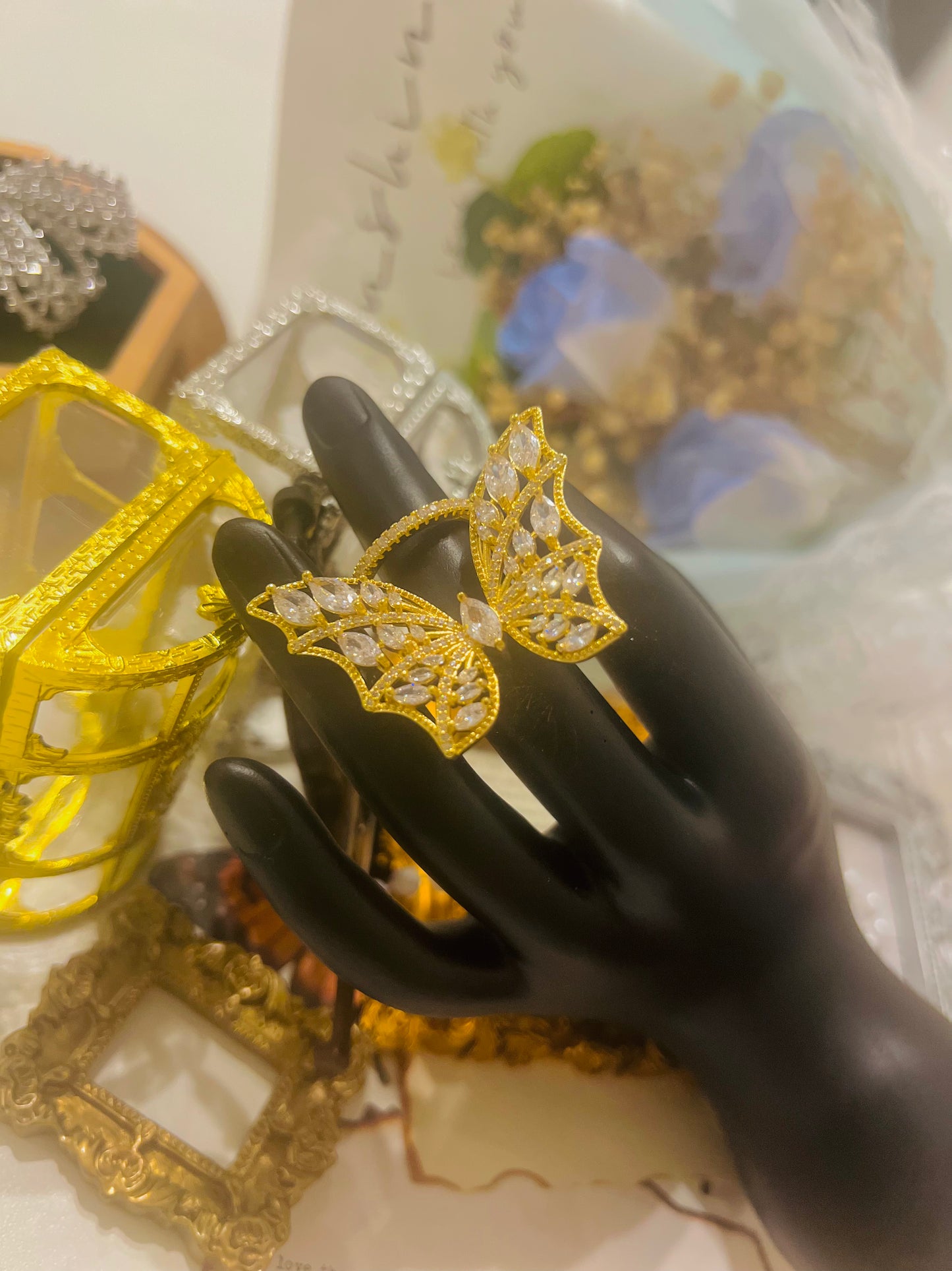 Ring 037