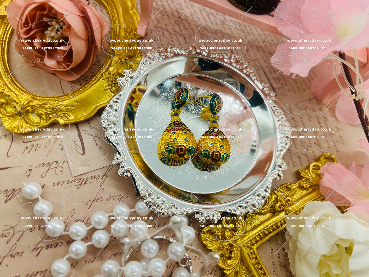 Totem pole faith vintage earrings