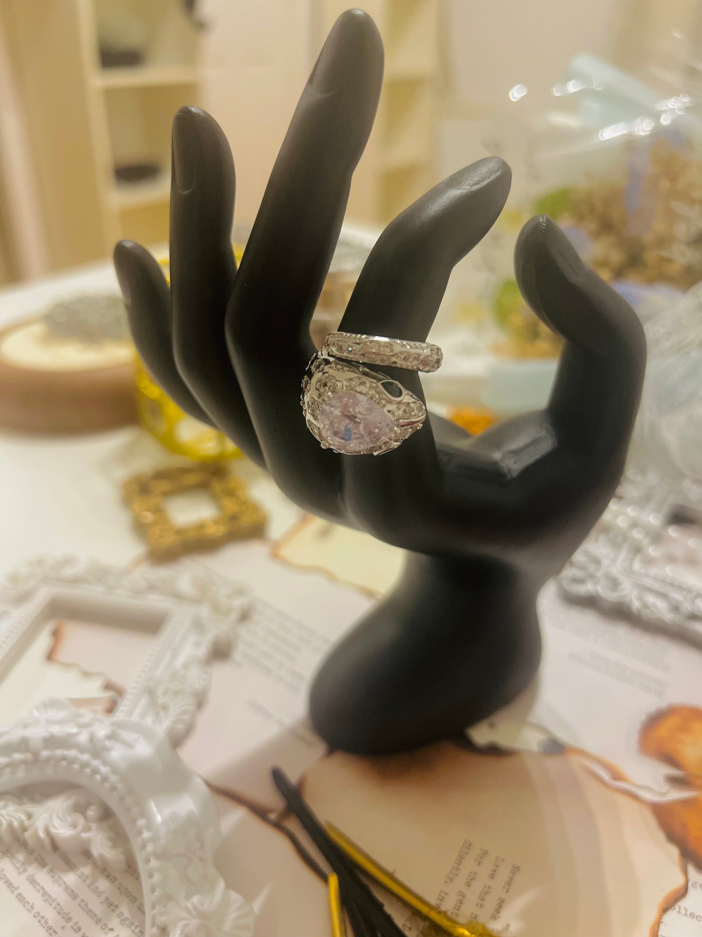 Ring 043
