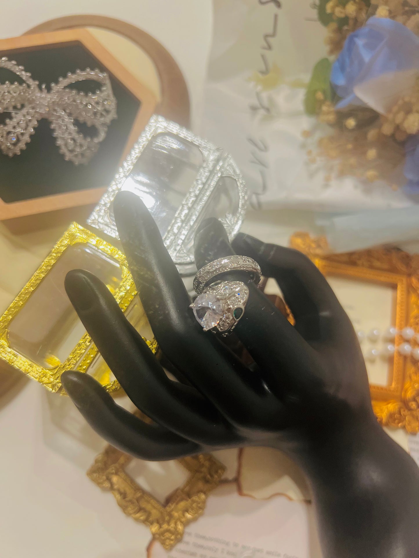 Ring 043